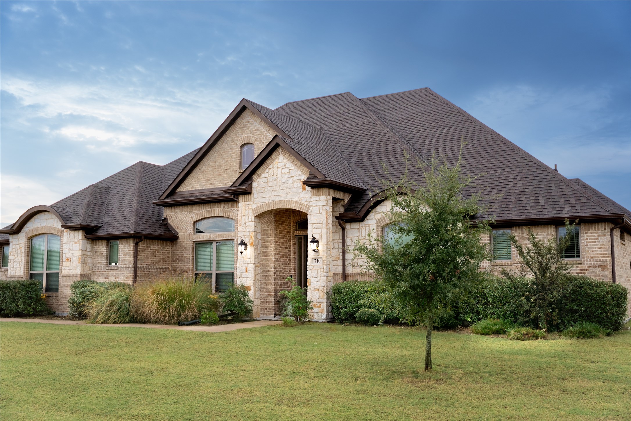 710 Nighthorse Circle