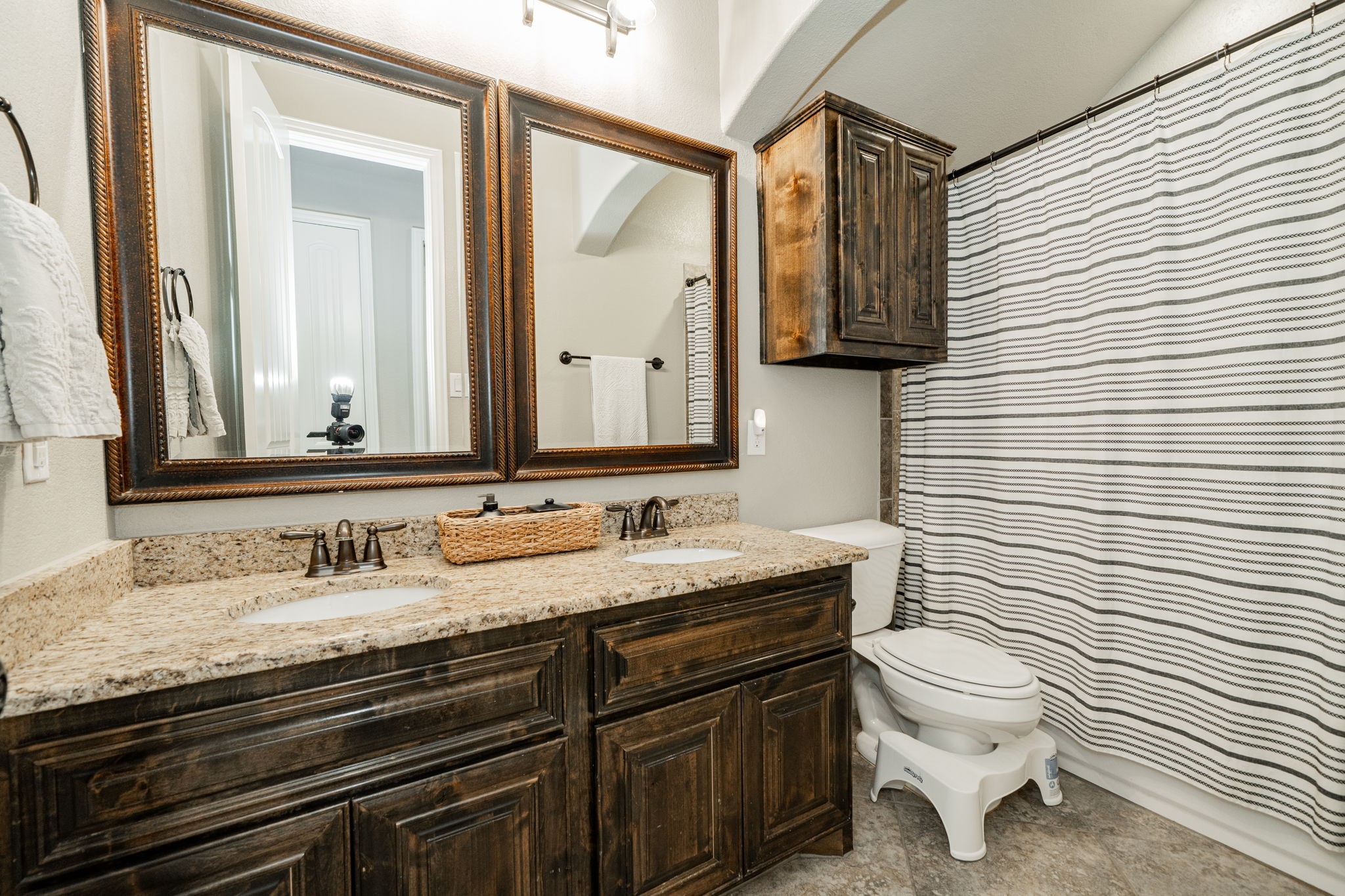 1001 Amber Knoll Drive