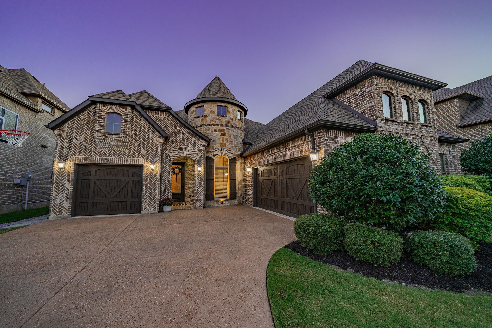 1001 Amber Knoll Drive