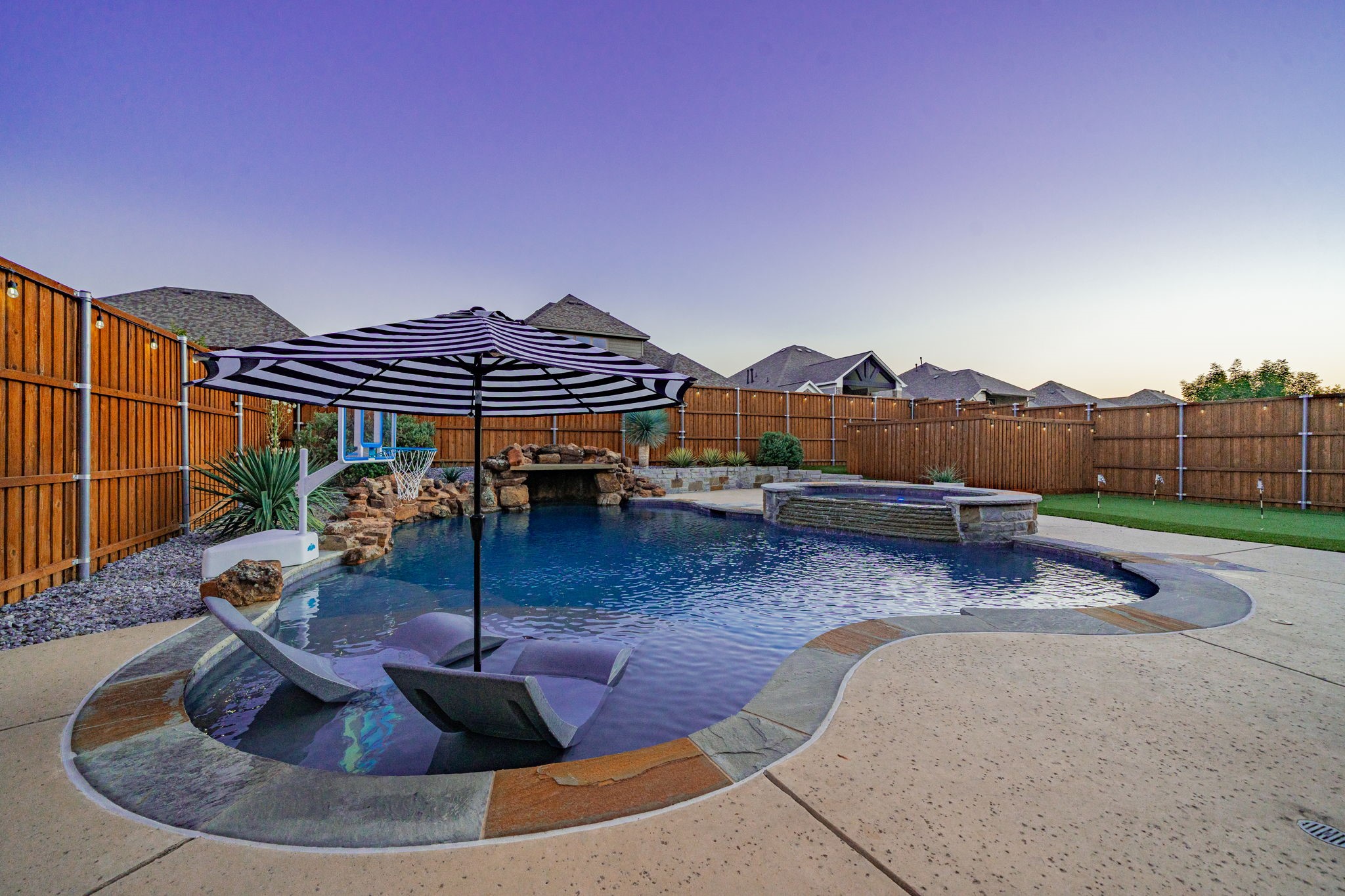 1001 Amber Knoll Drive