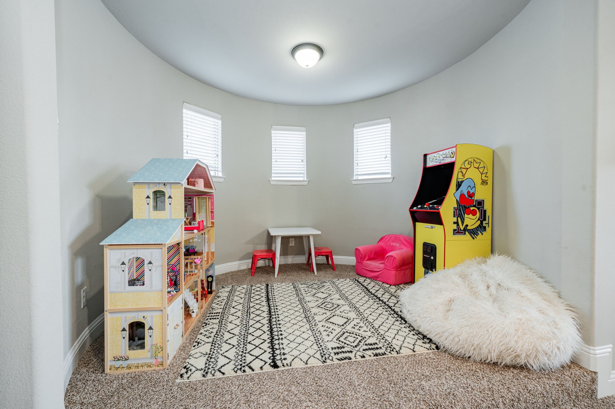 1001 Amber Knoll Drive