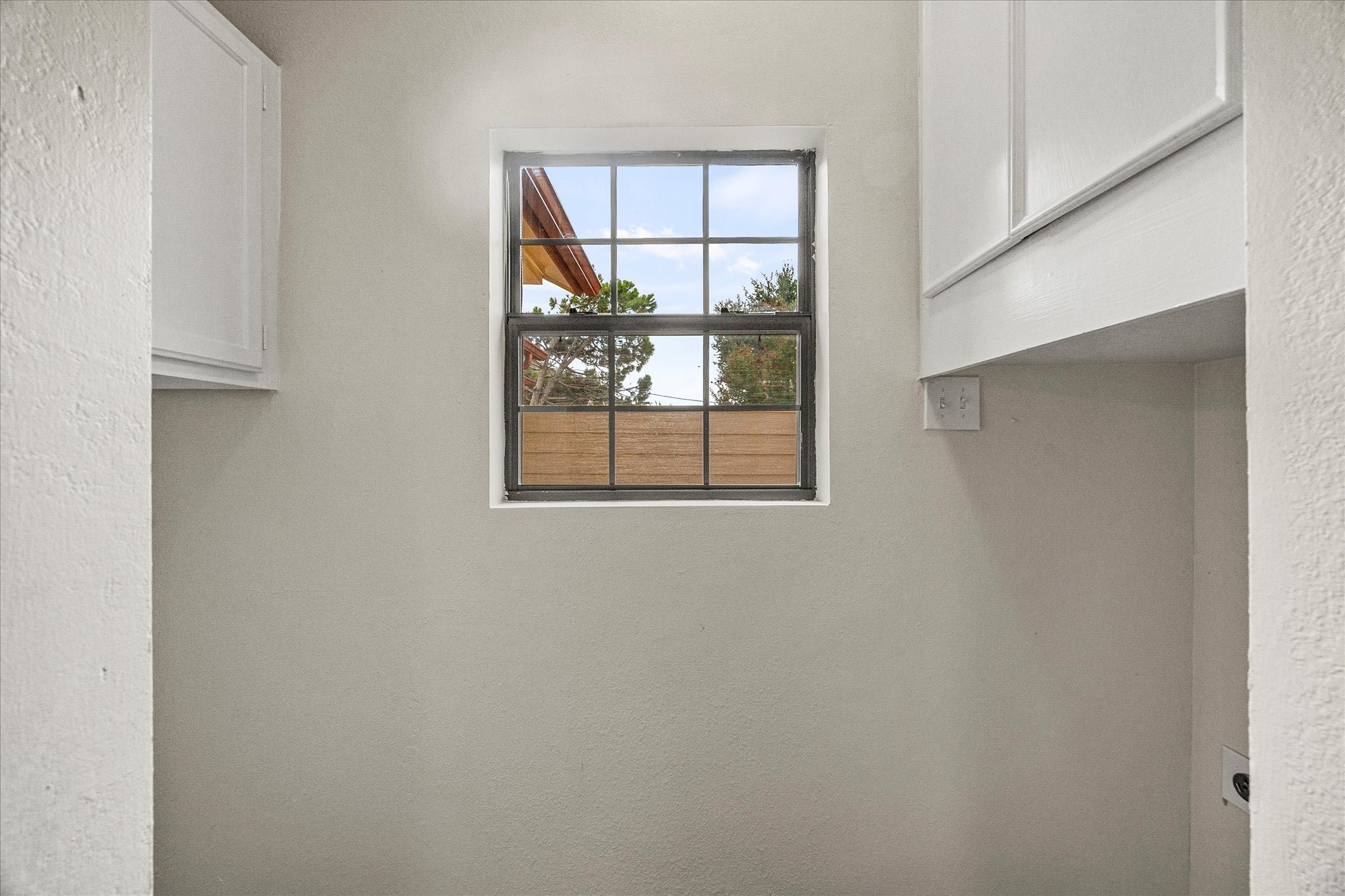 4021 Hearthstone Drive