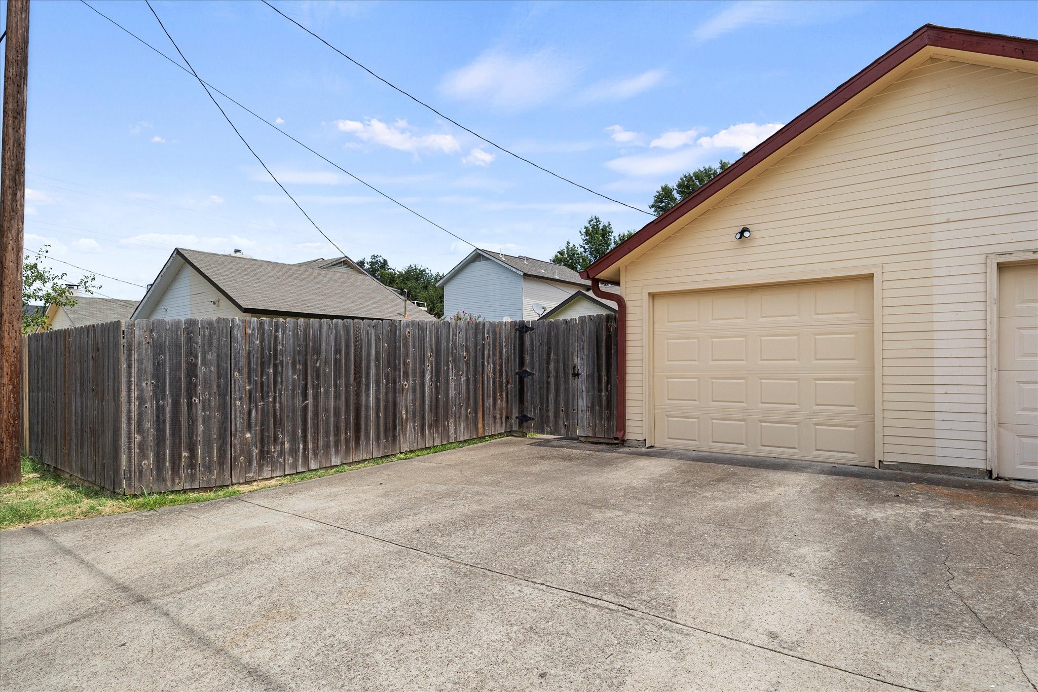 4021 Hearthstone Drive