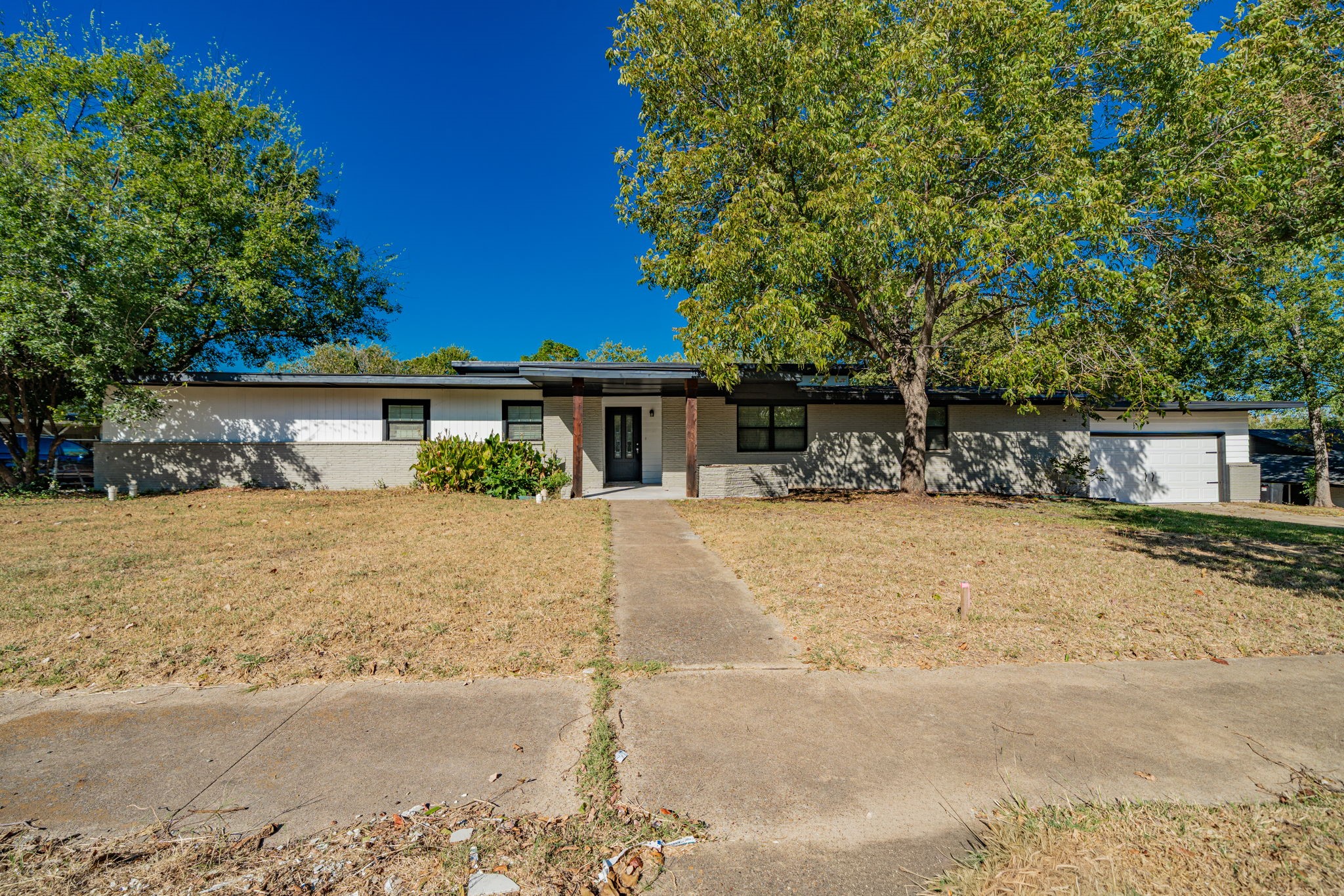 805 9th Street