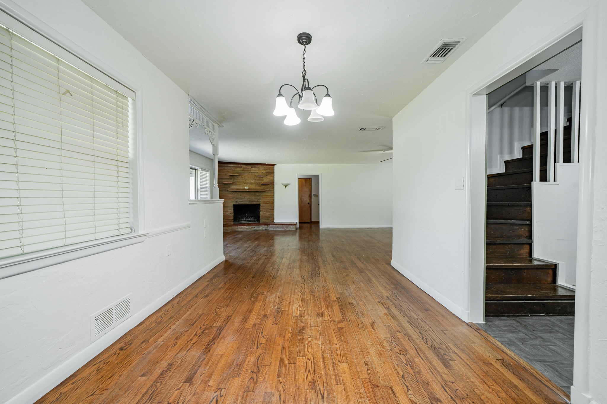 2515 S 5th Street