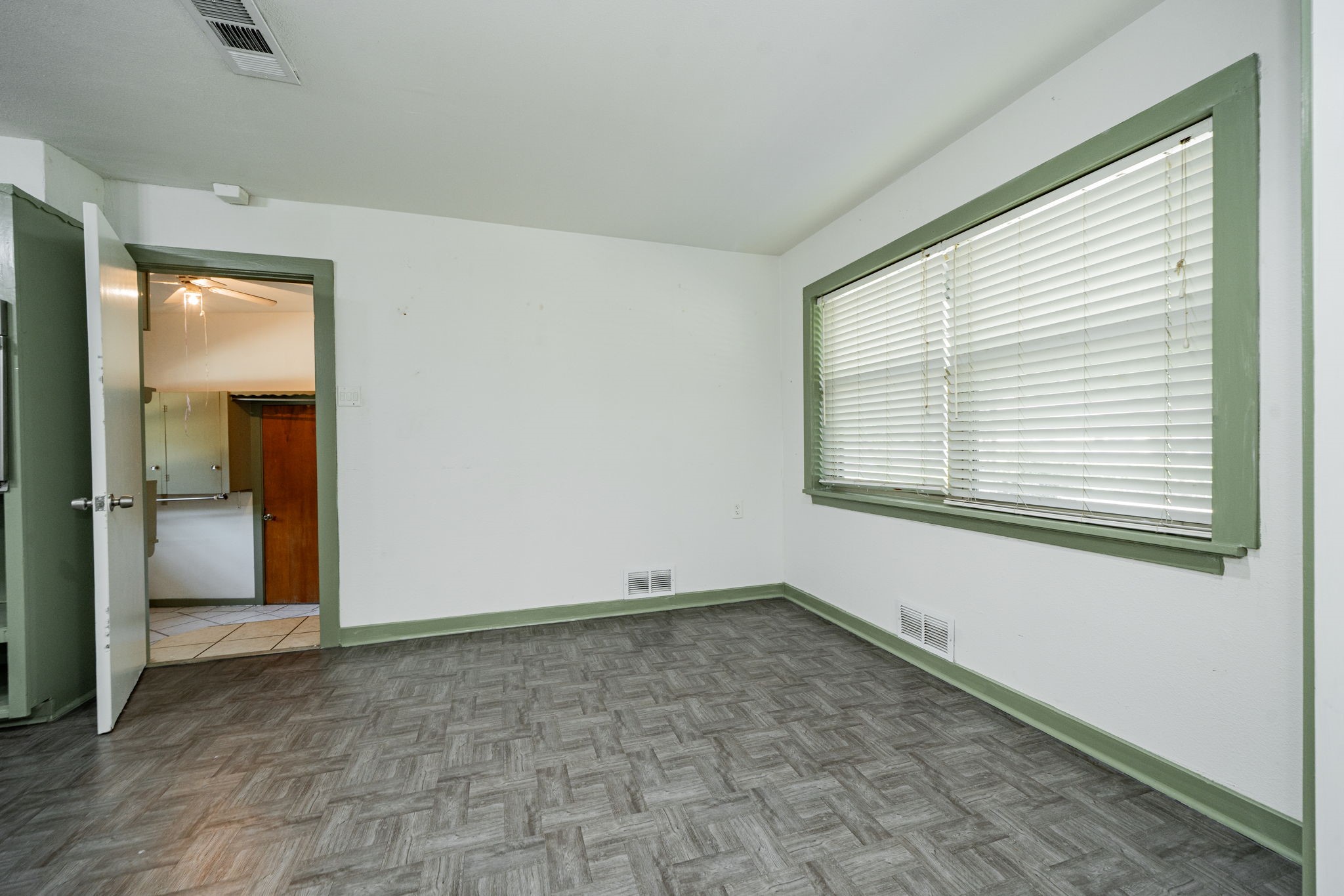 2515 S 5th Street