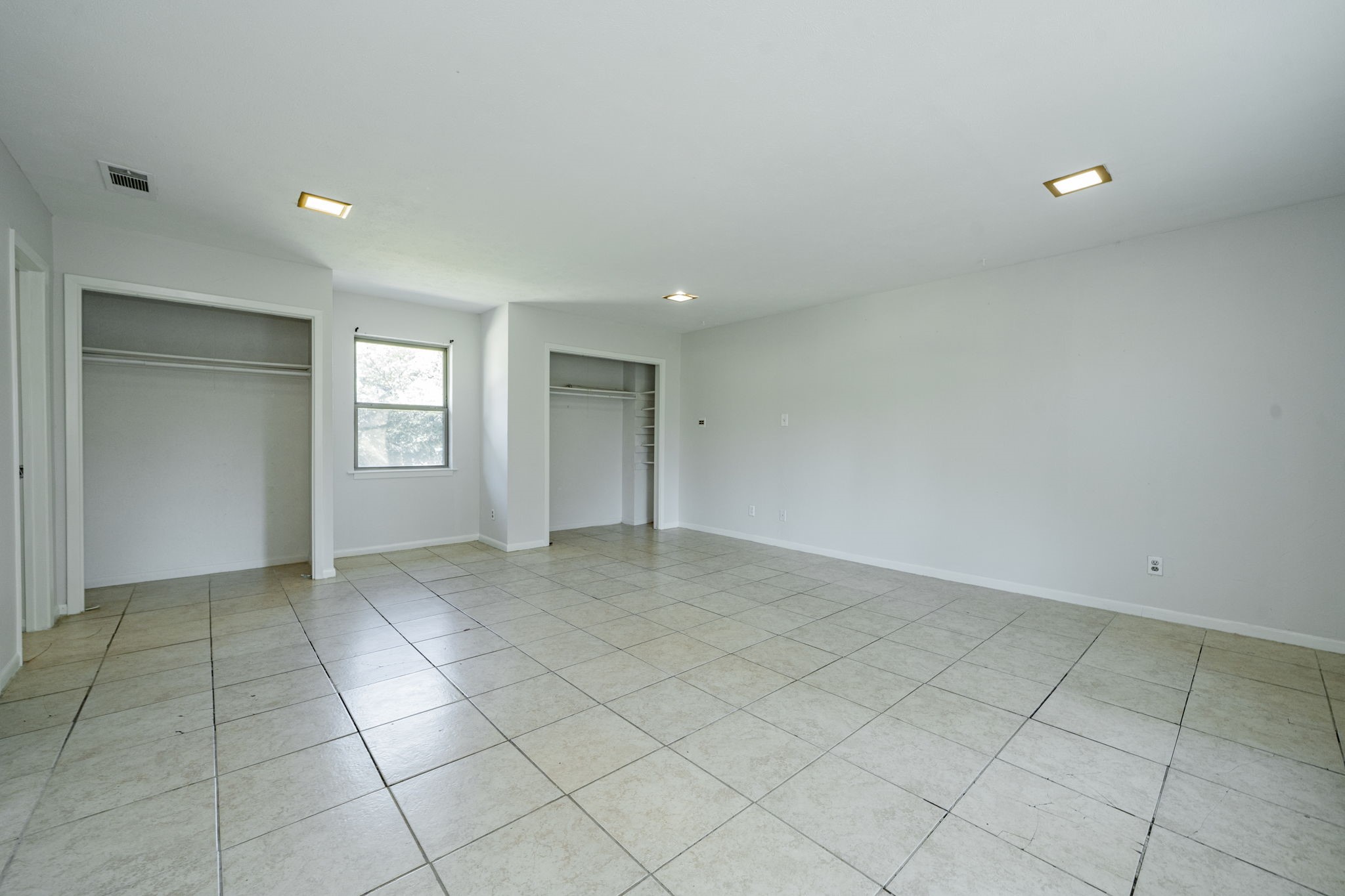 2515 S 5th Street