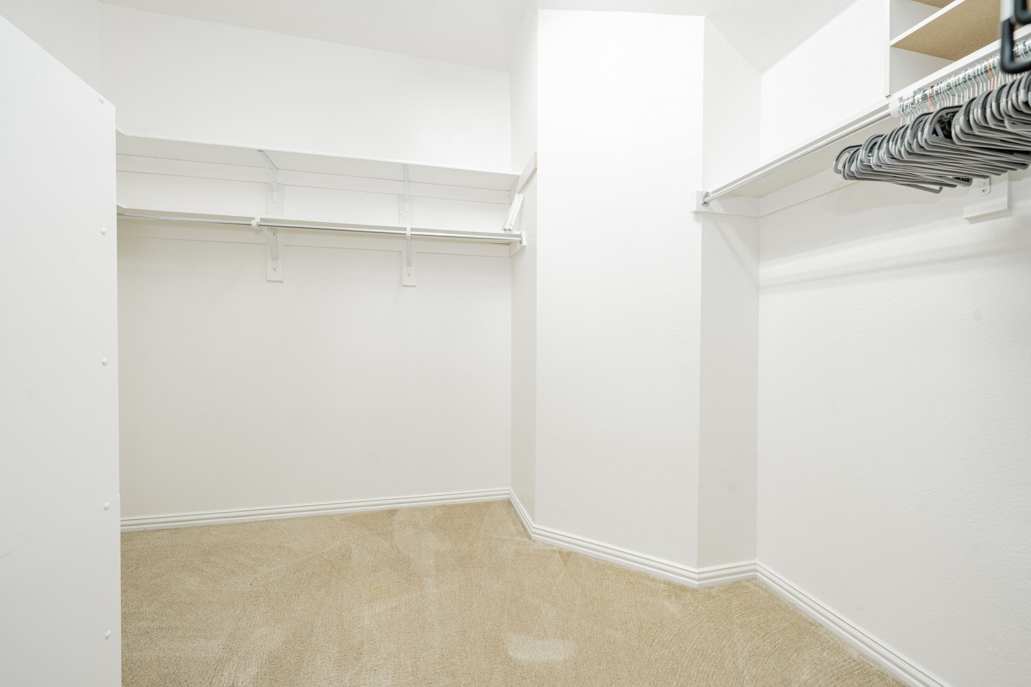 5104 Grove Cove Drive