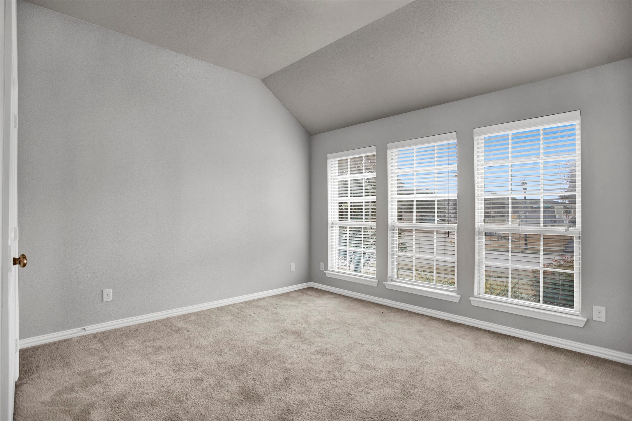 5104 Grove Cove Drive