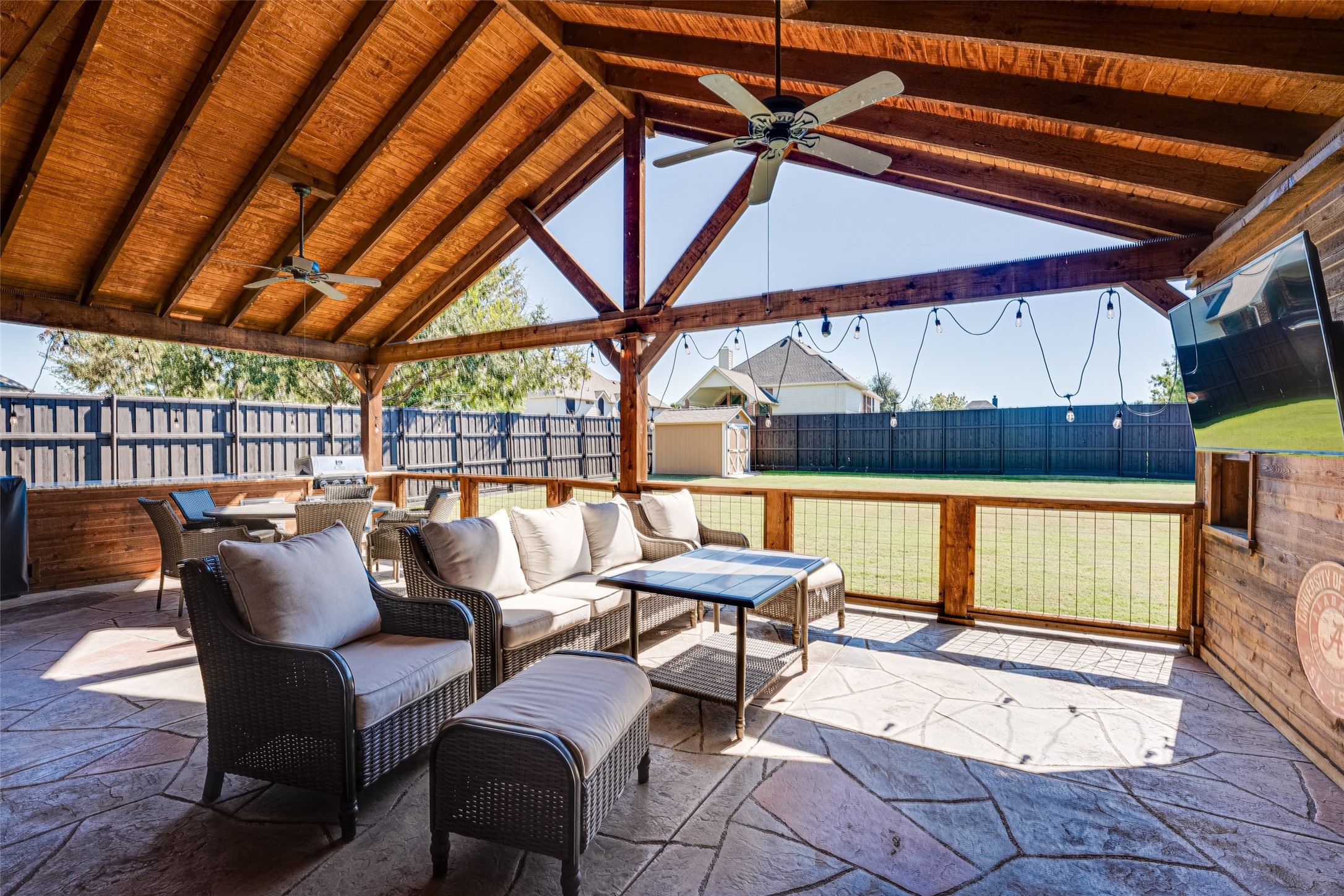 5616 Chateau Drive