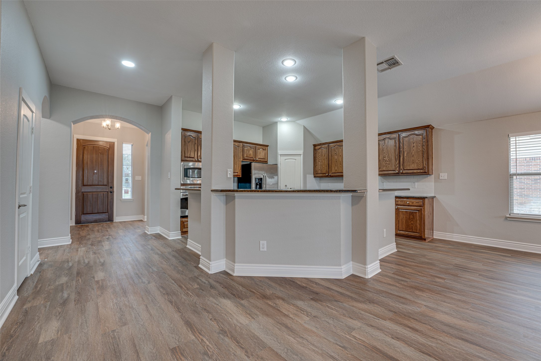 5616 Chateau Drive