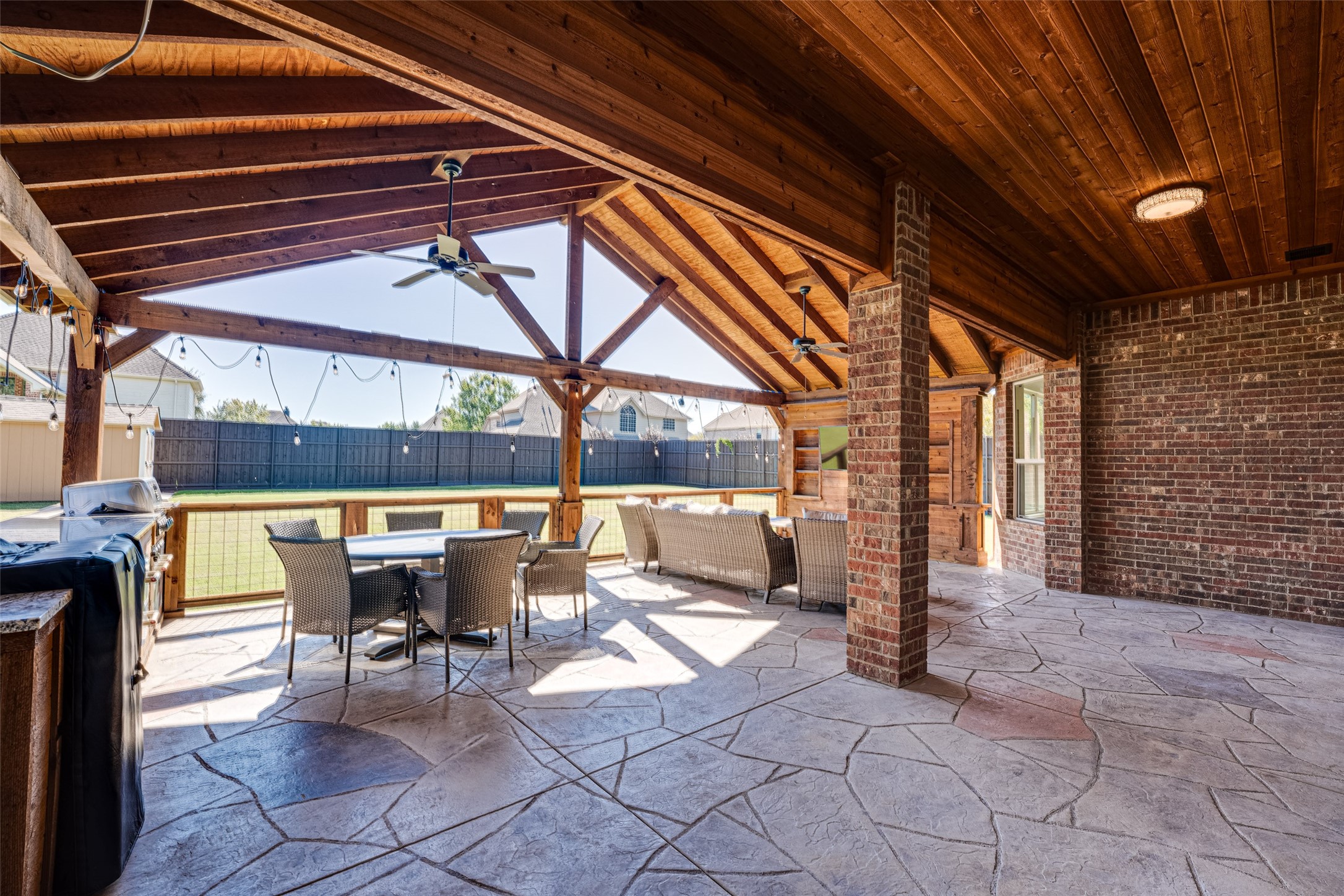 5616 Chateau Drive
