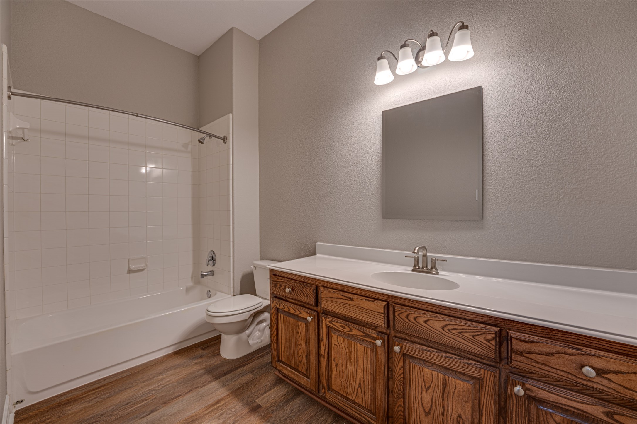 5616 Chateau Drive