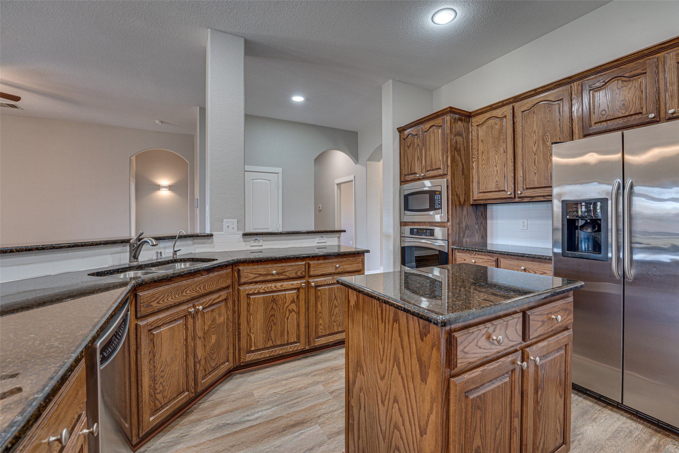 5616 Chateau Drive