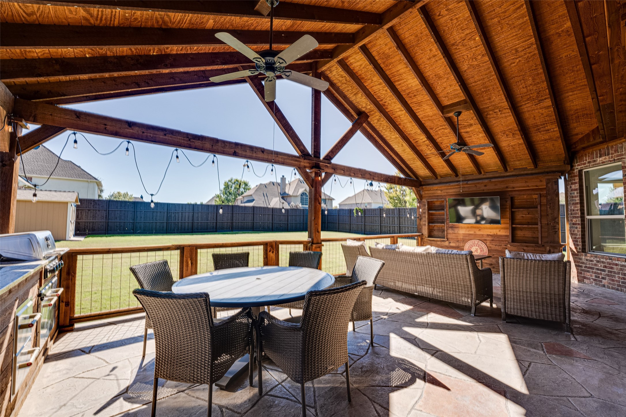 5616 Chateau Drive