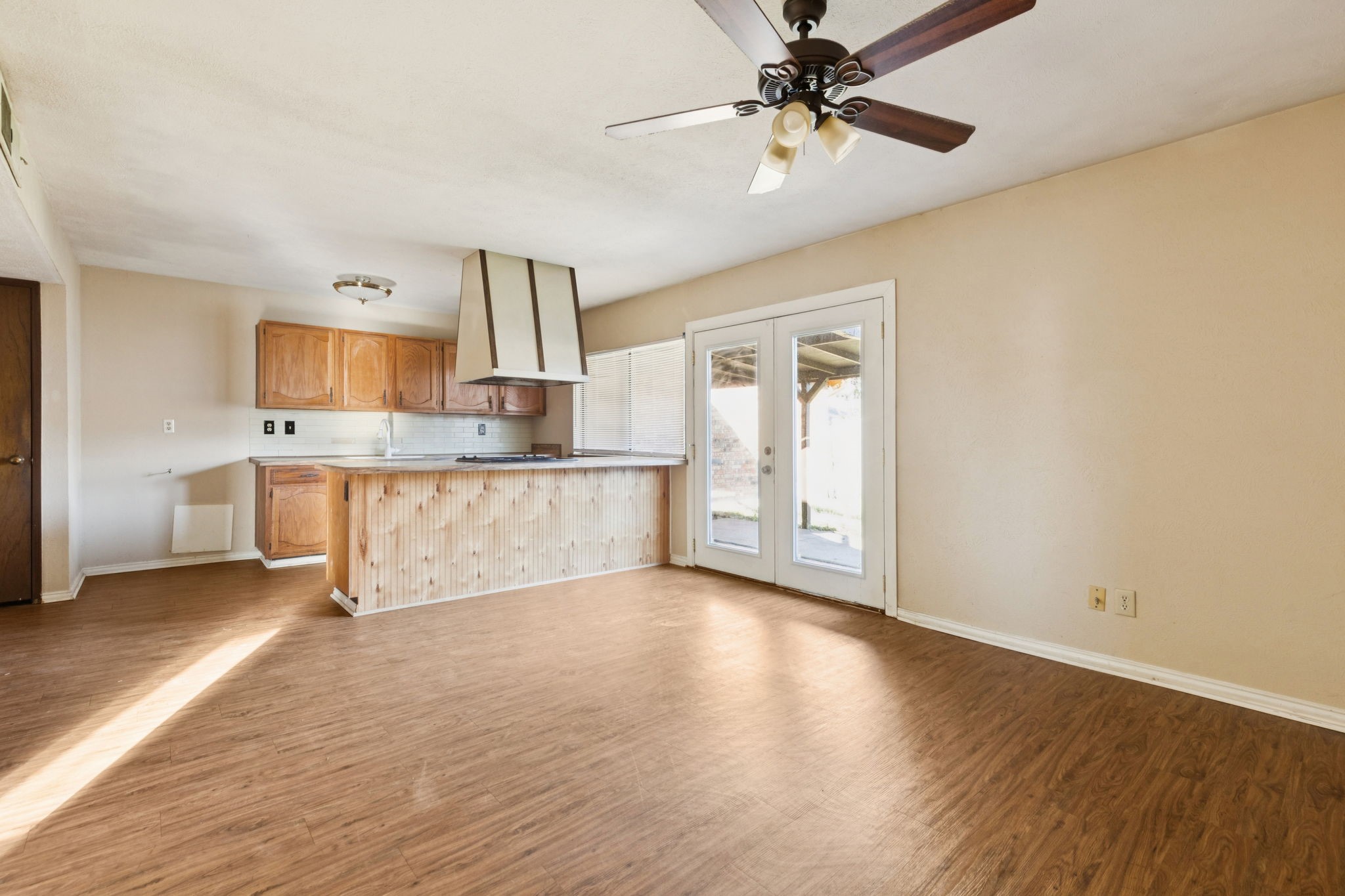 8505 Woodside Road