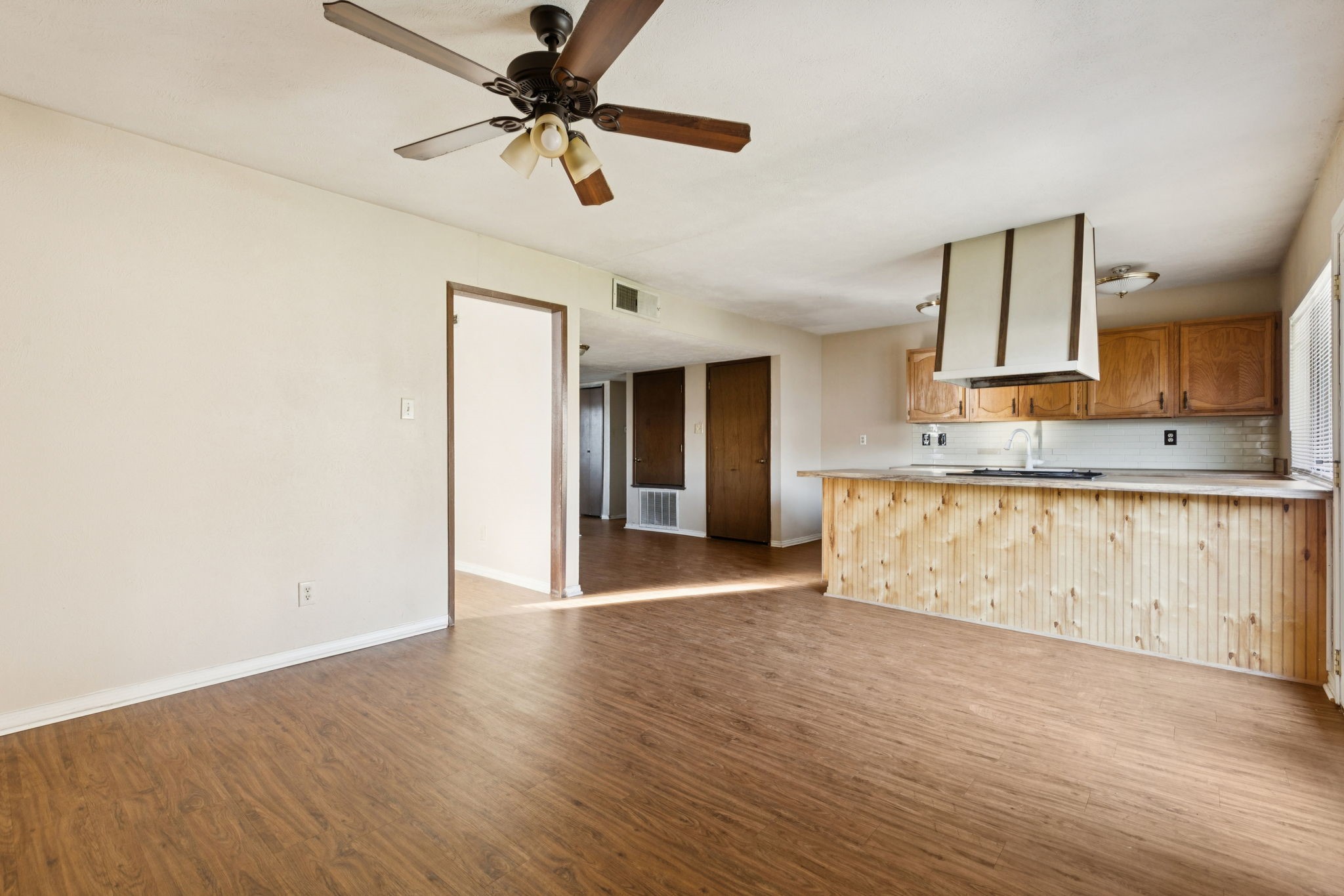 8505 Woodside Road