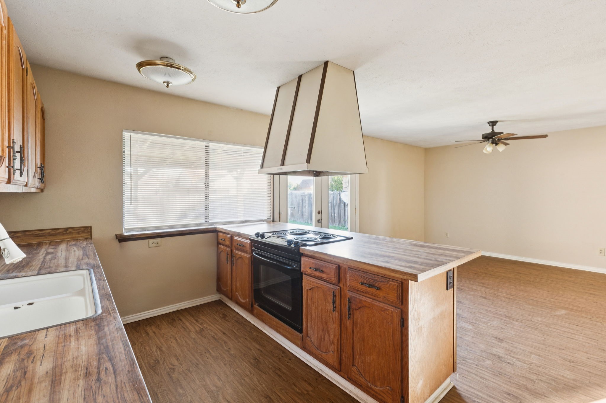 8505 Woodside Road