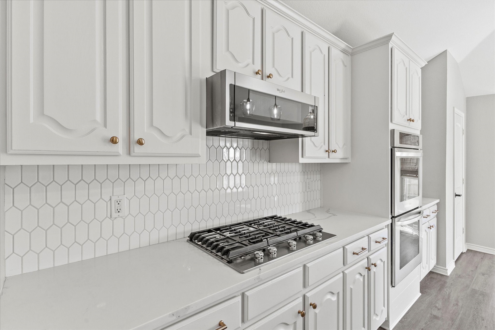 1142 HIDDEN LAKES WAY Drive