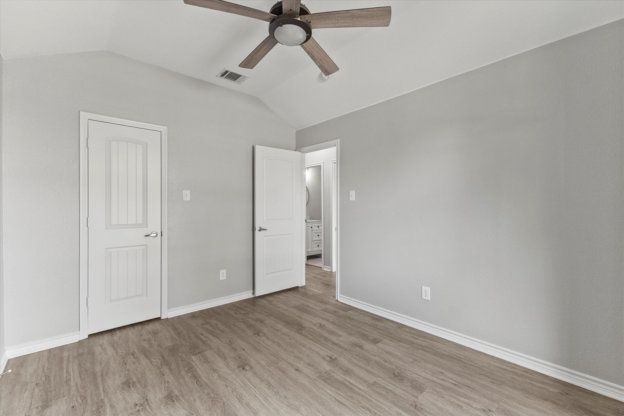 1142 HIDDEN LAKES WAY Drive