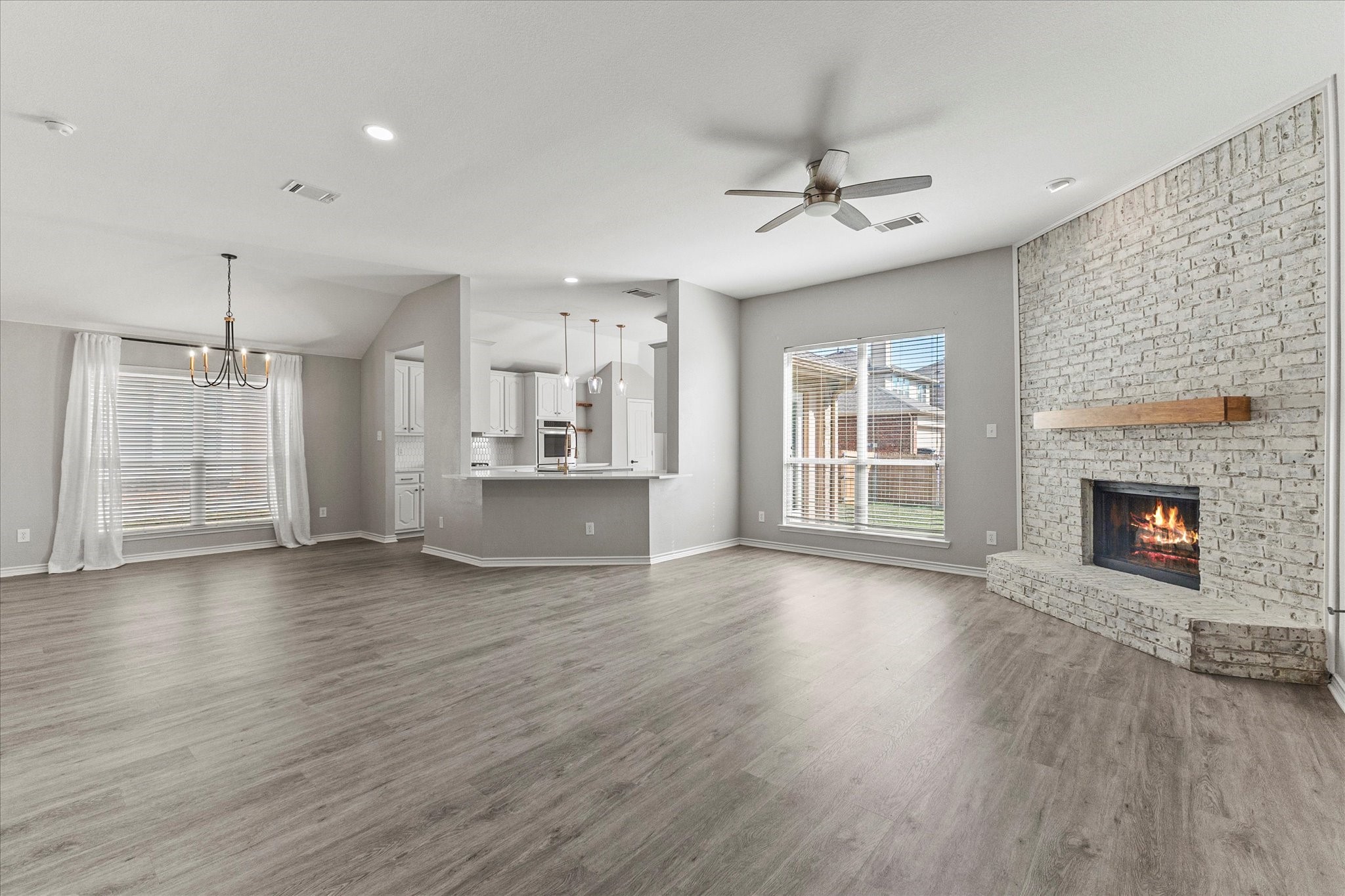 1142 HIDDEN LAKES WAY Drive