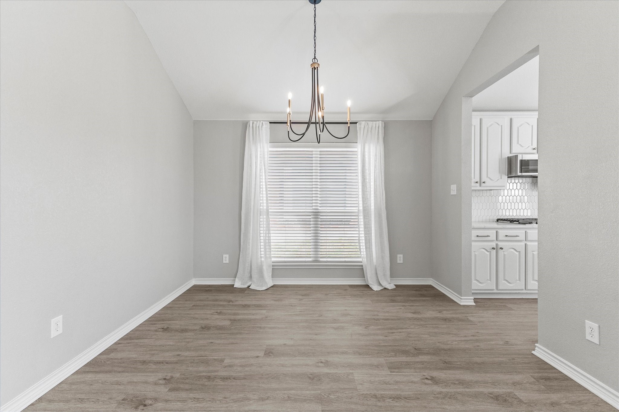 1142 HIDDEN LAKES WAY Drive