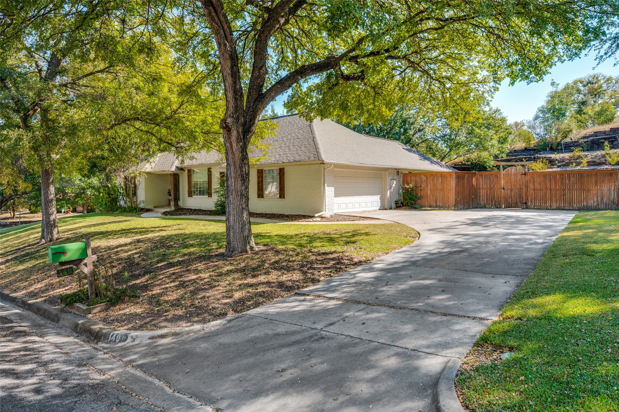 140 Willow Ridge Road