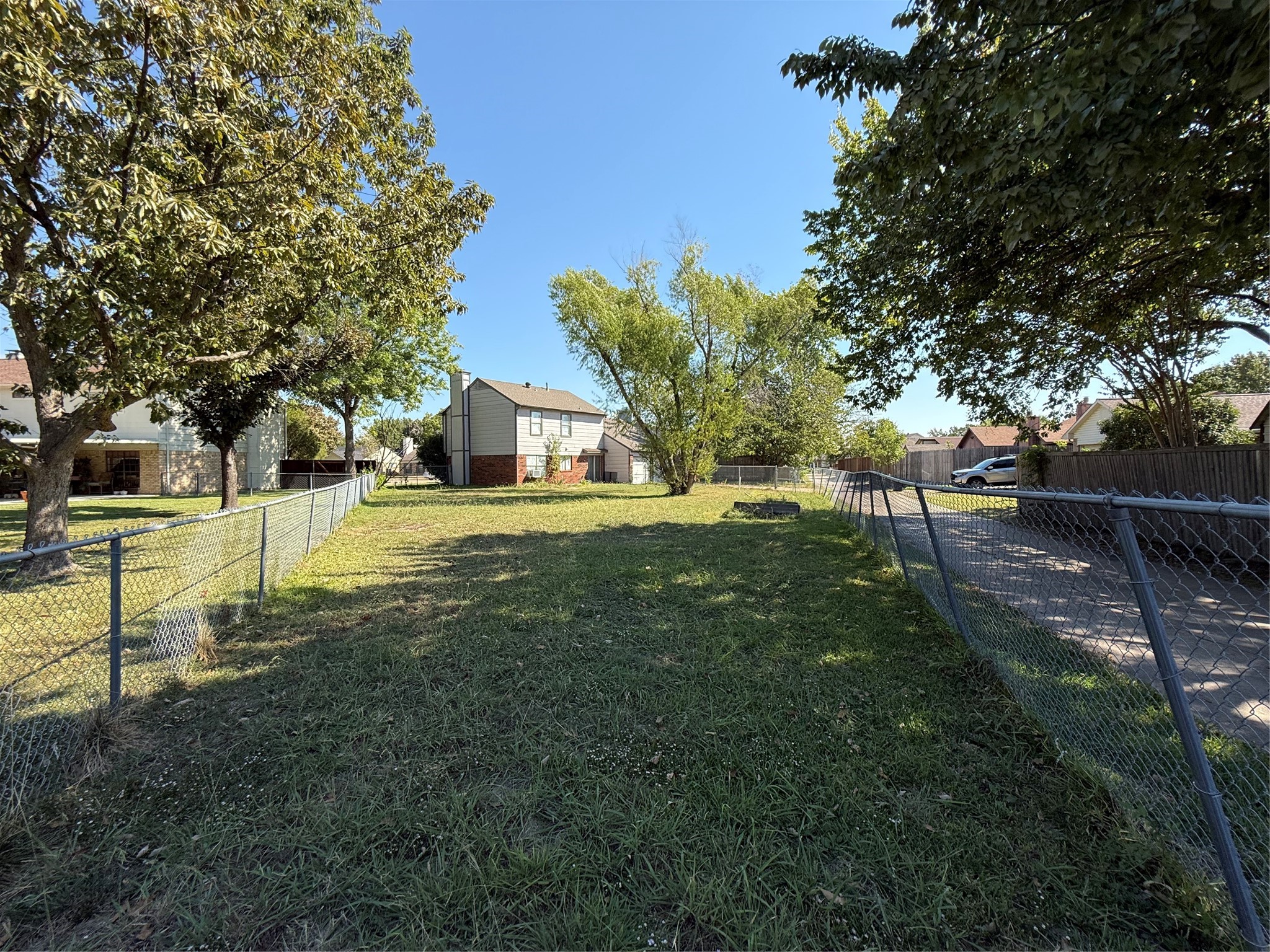 2301 Sweetbriar Court