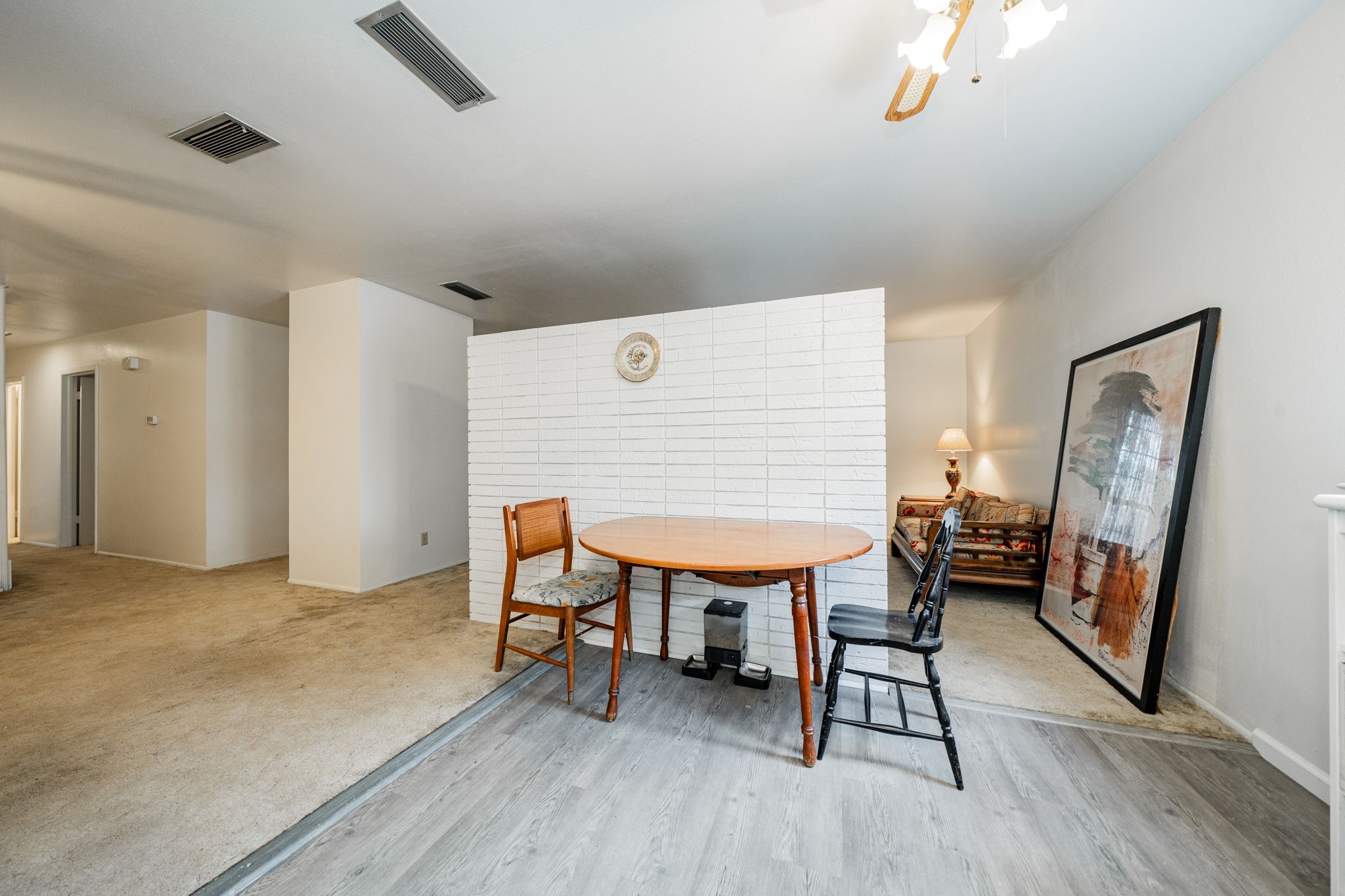 1759 Gross Road