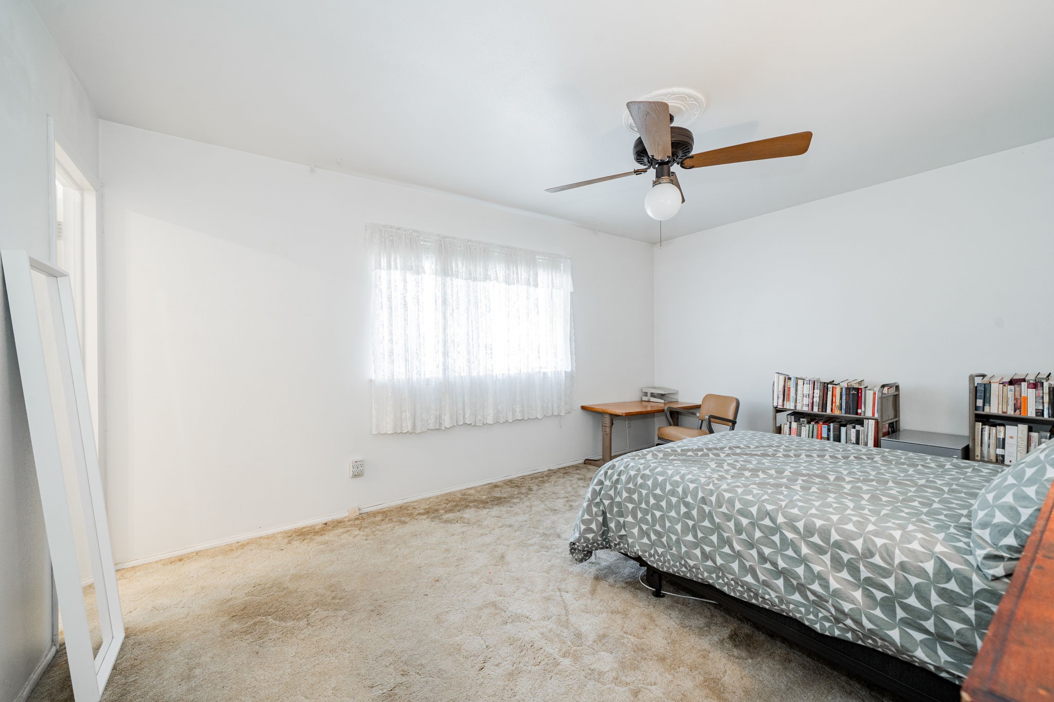 1759 Gross Road