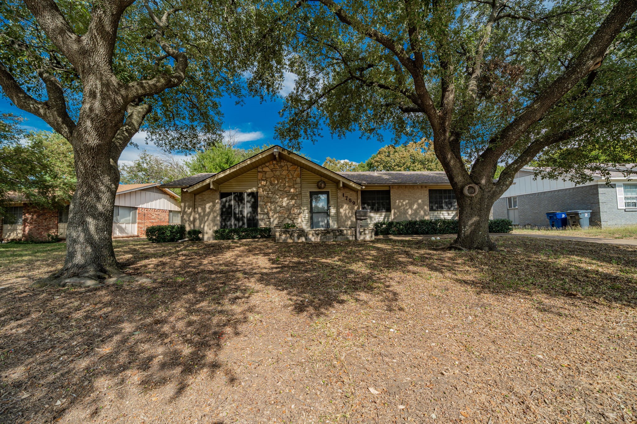1759 Gross Road
