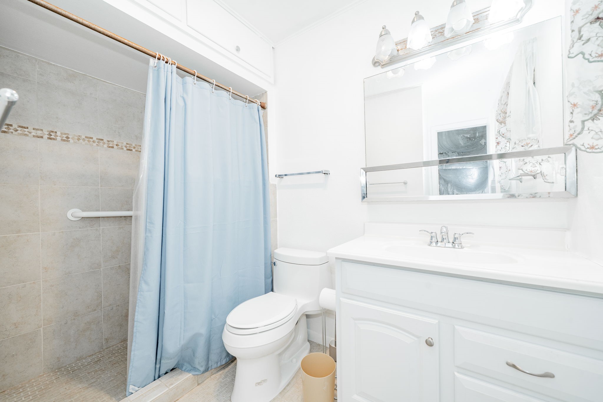 1759 Gross Road