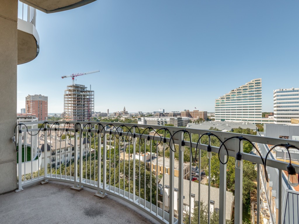 3225 Turtle Creek Boulevard 1136