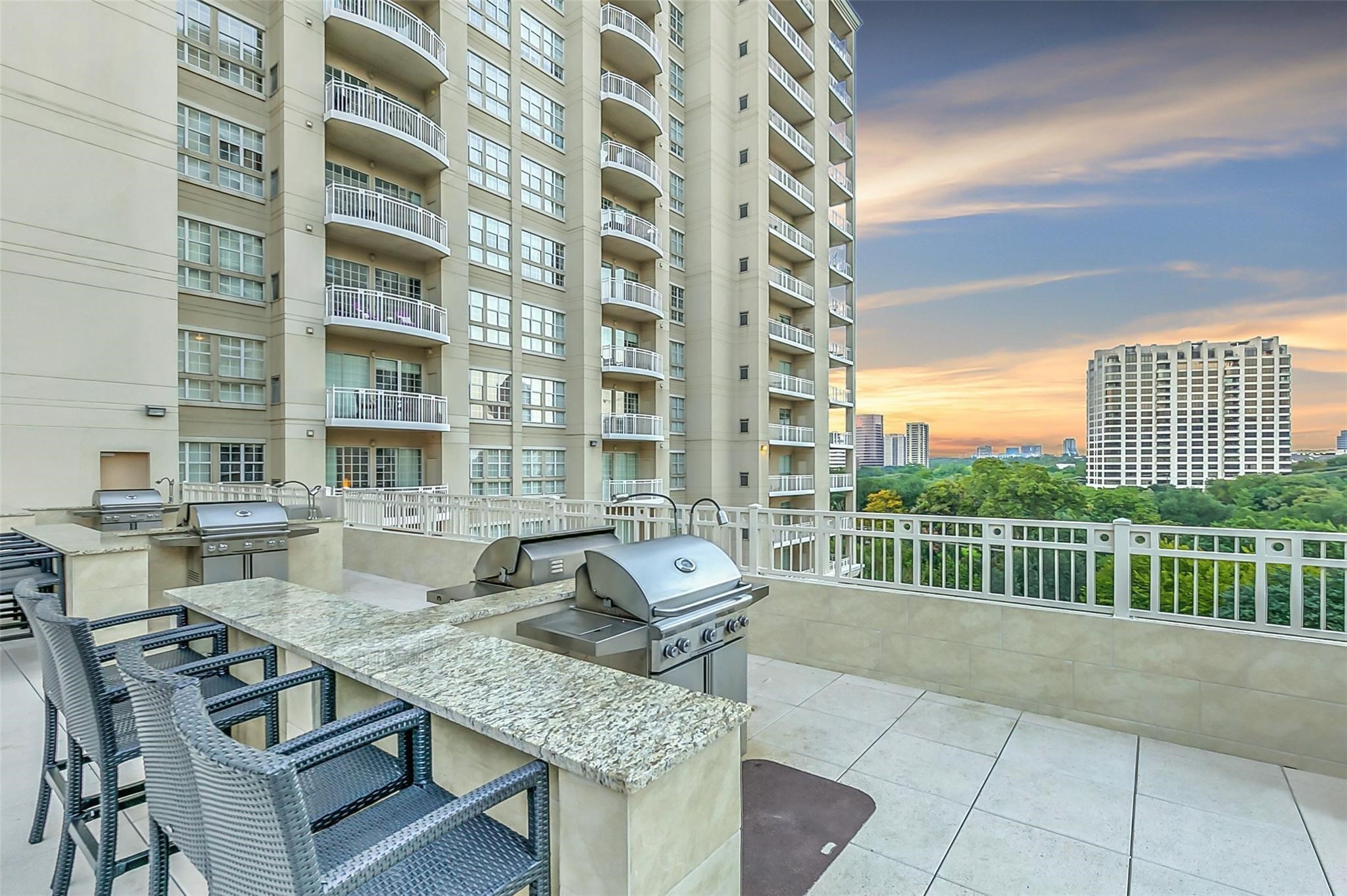 3225 Turtle Creek Boulevard 1136