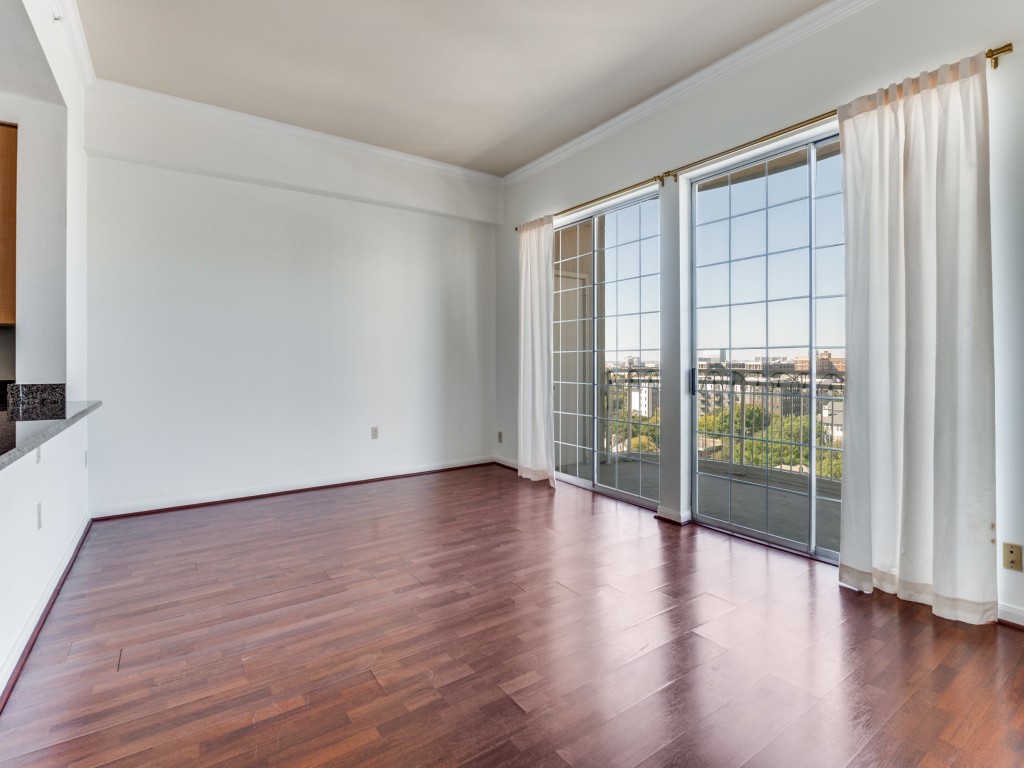 3225 Turtle Creek Boulevard 1136