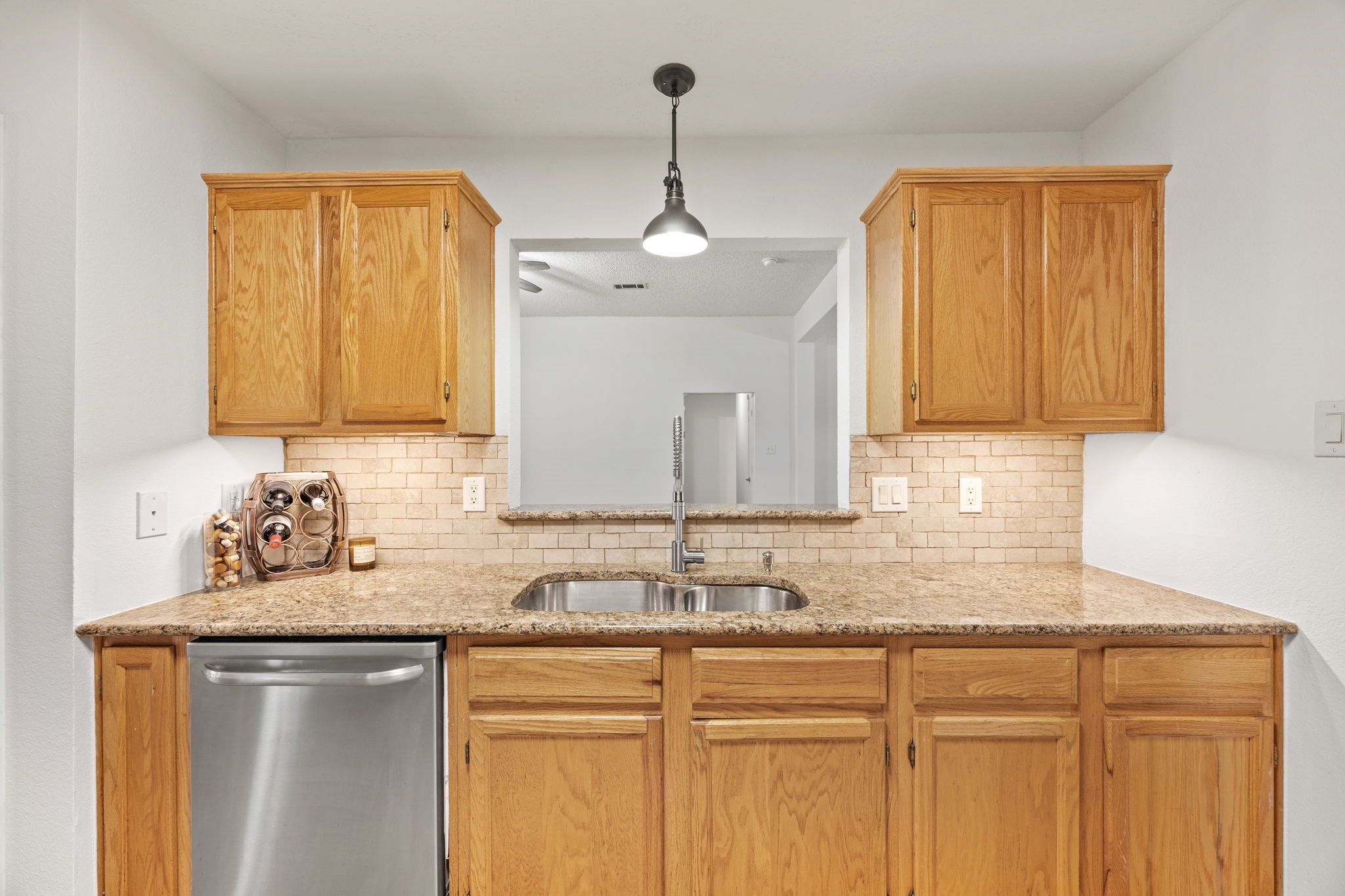 1930 Silver View Lane