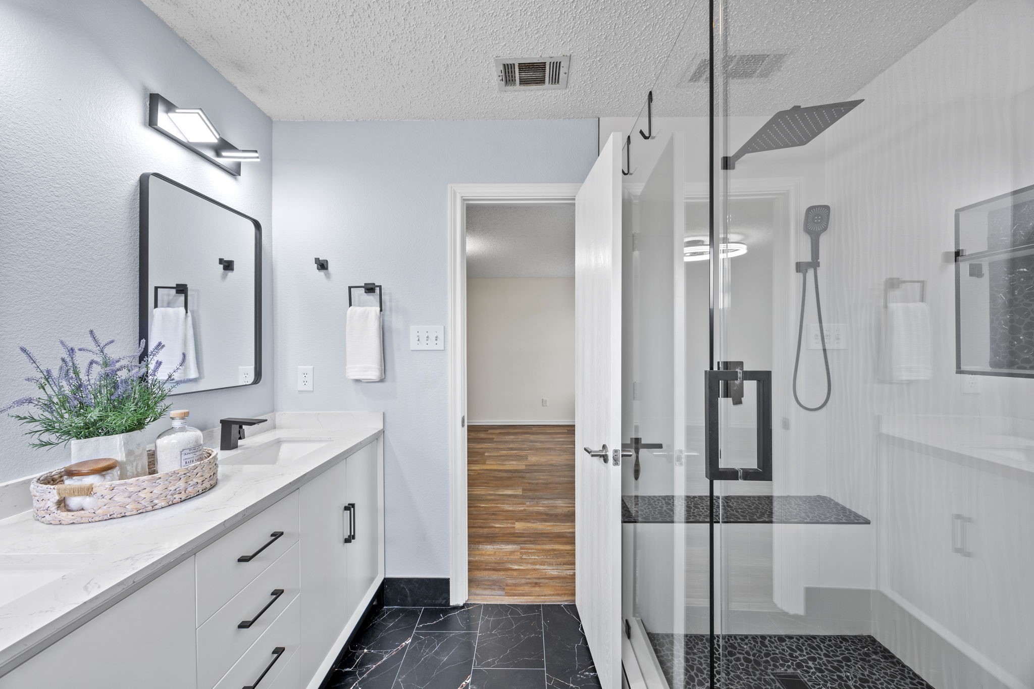 1930 Silver View Lane