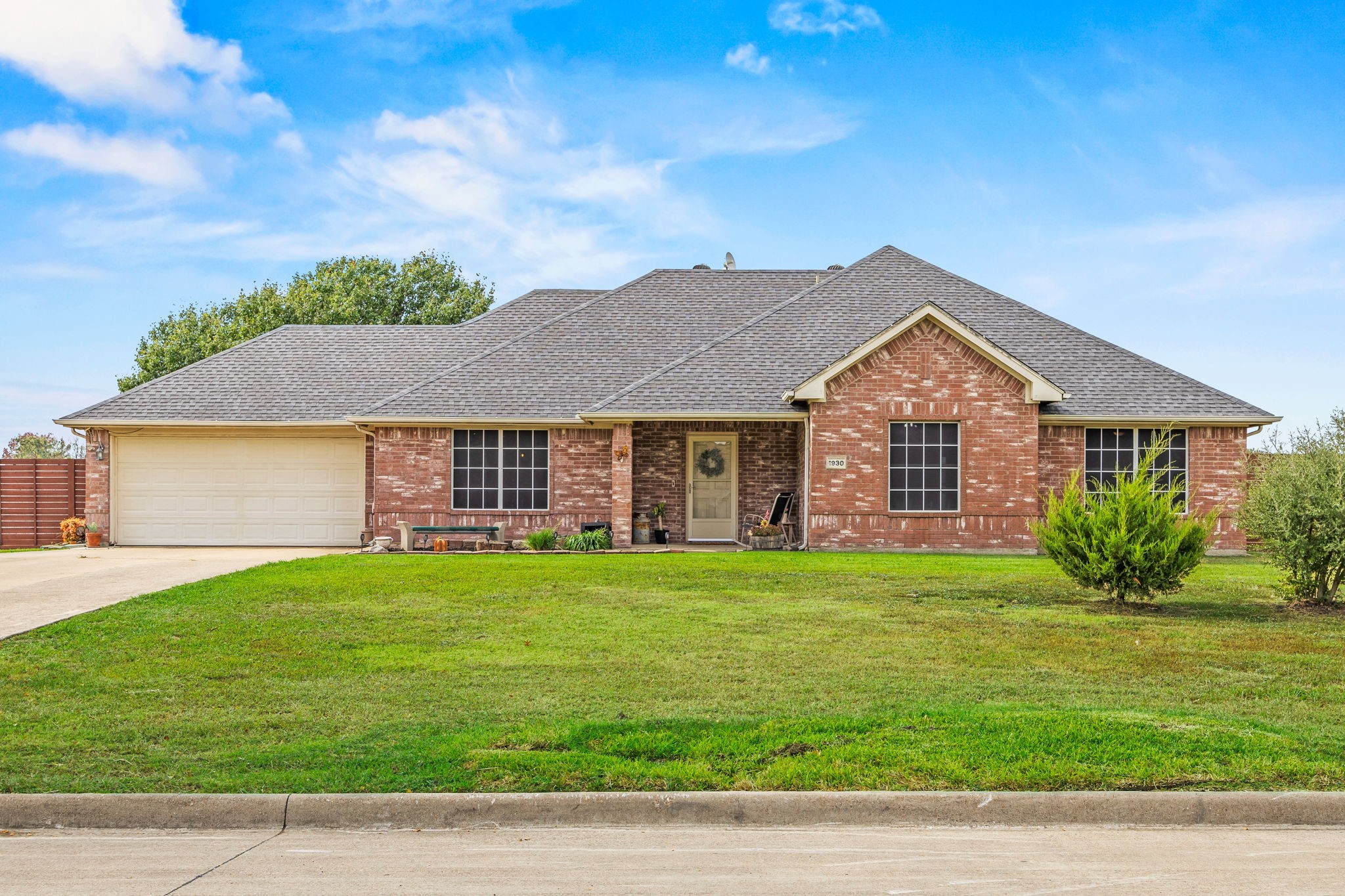 1930 Silver View Lane