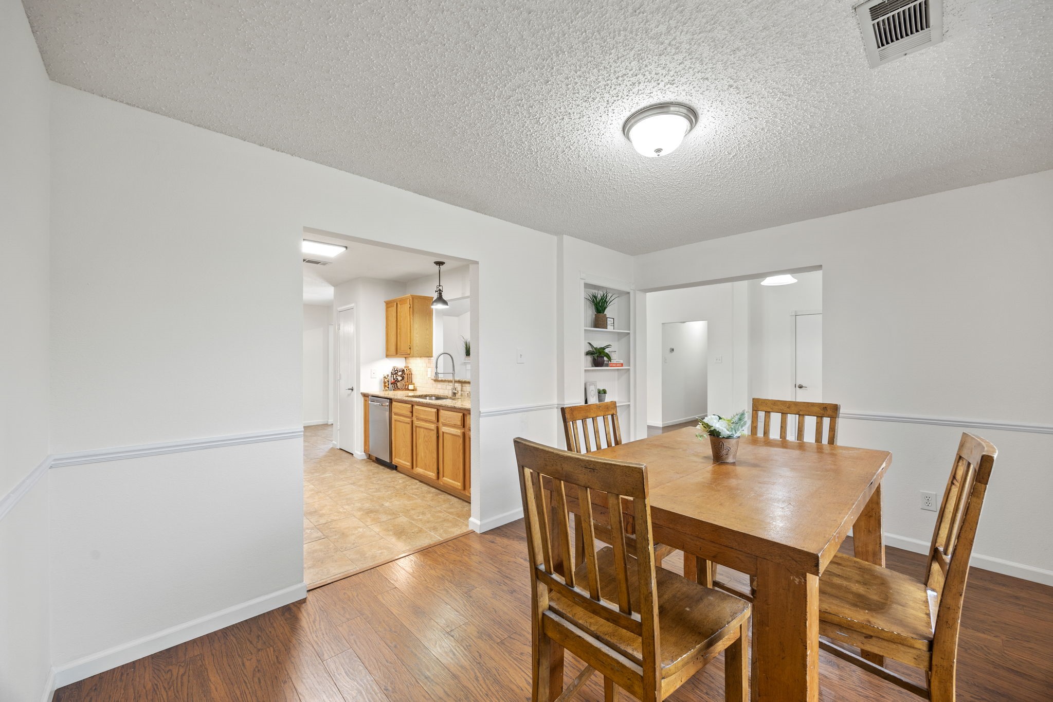 1930 Silver View Lane