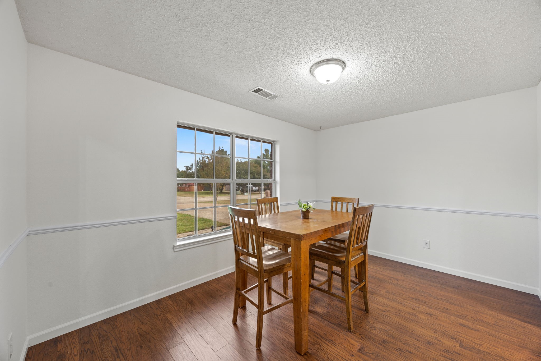 1930 Silver View Lane