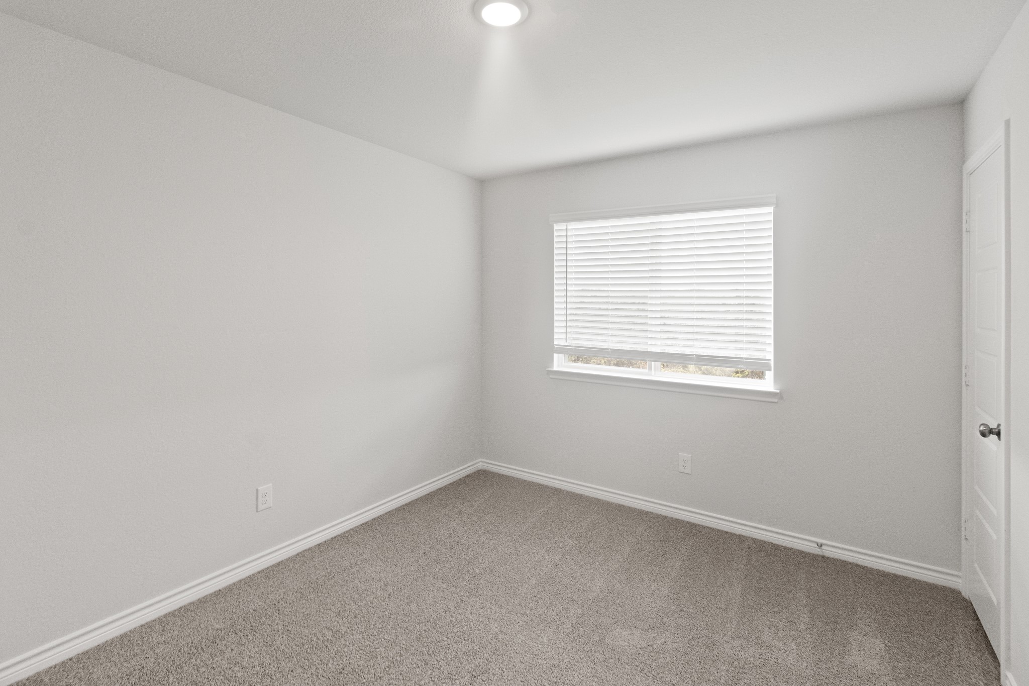 1606 Romans Road