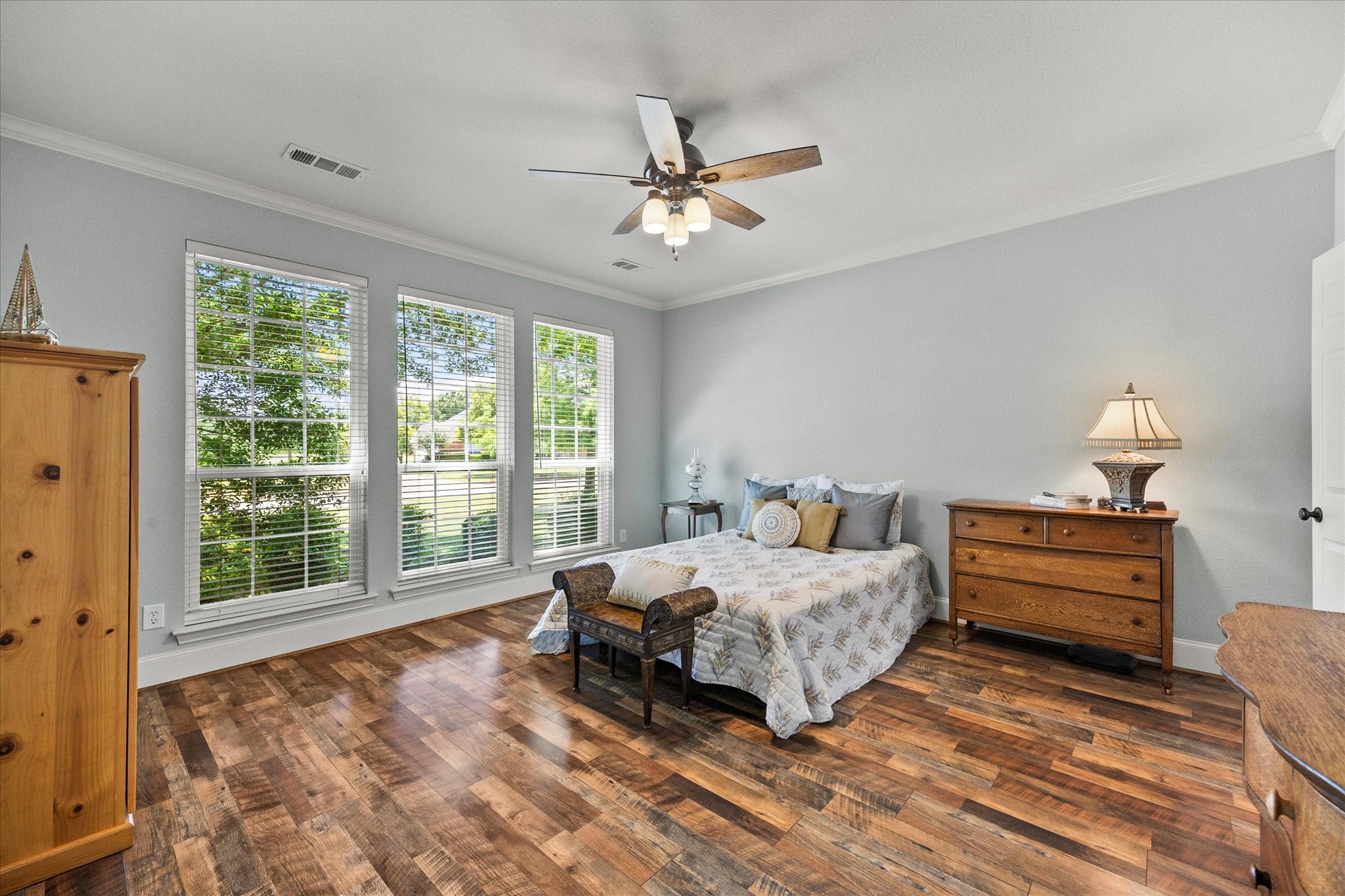 425 Chippendale Drive