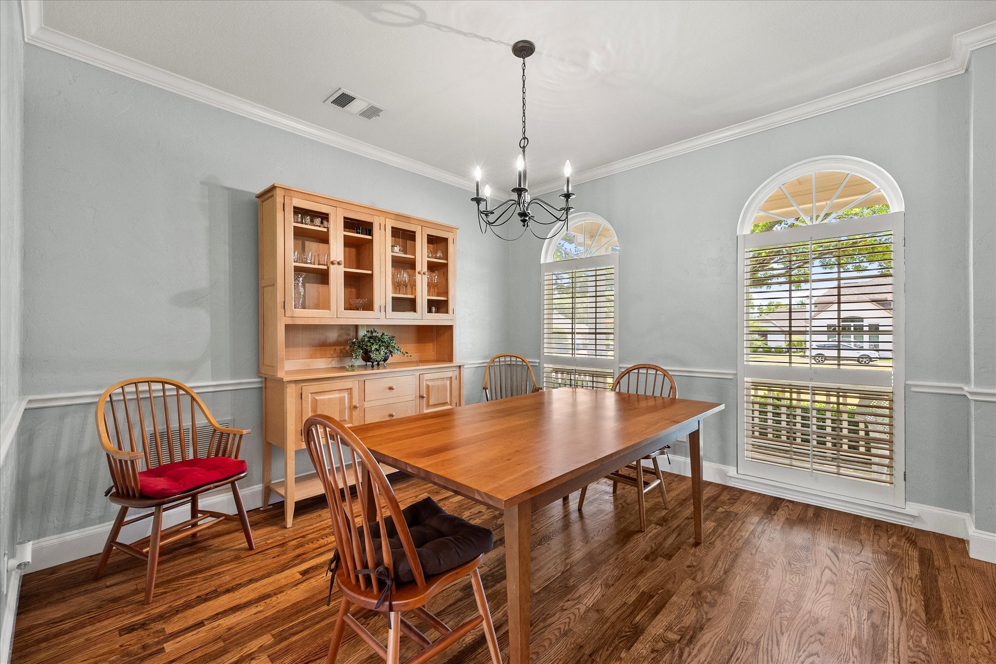 425 Chippendale Drive