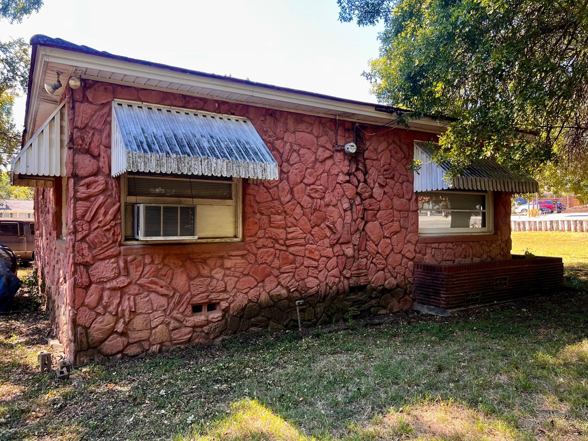 3613 Williams Road