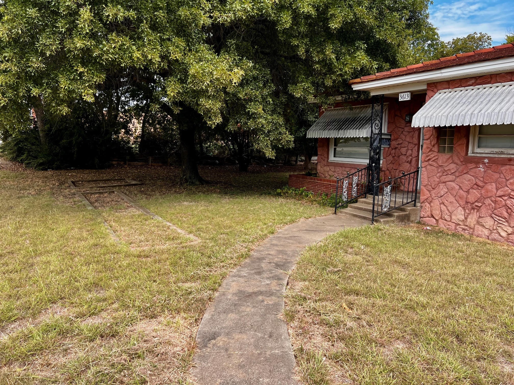 3613 Williams Road