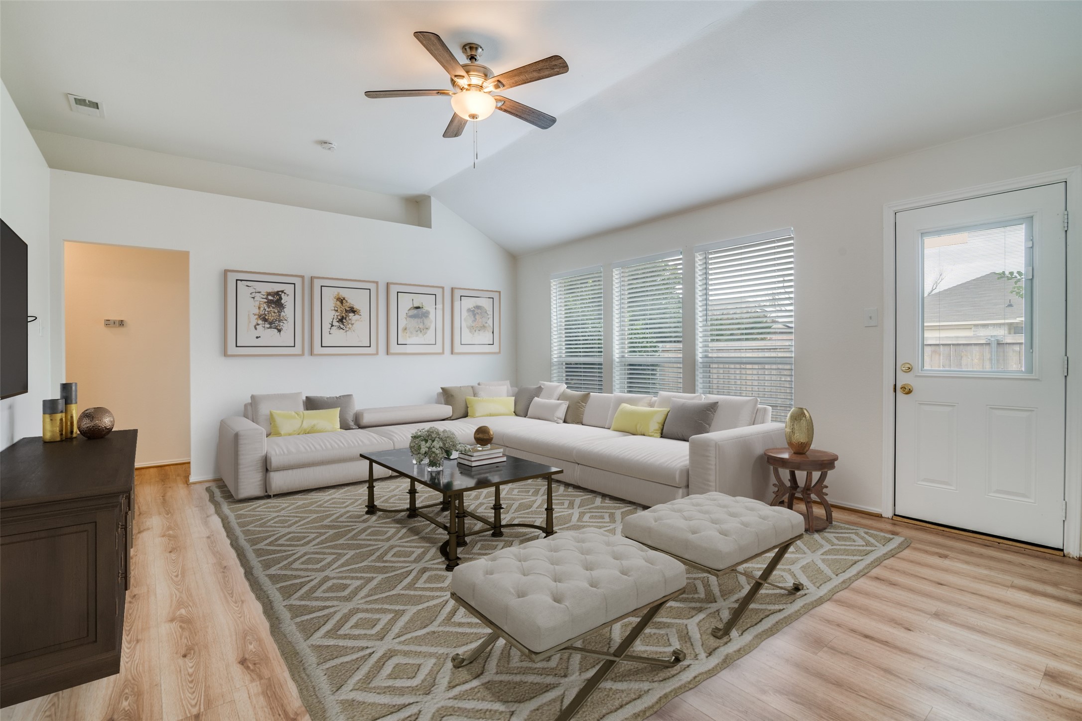 1501 Kelly Lane
