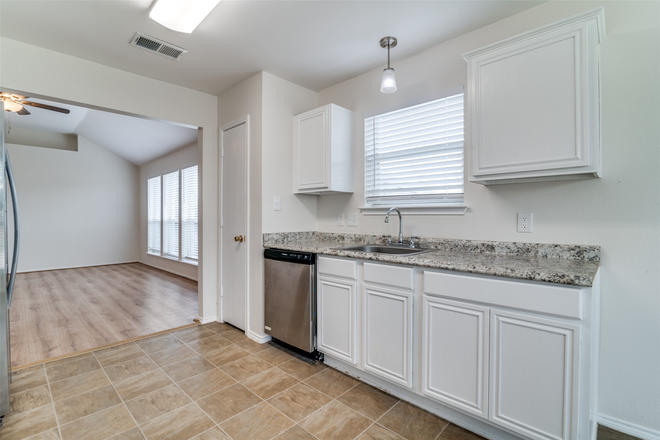 1501 Kelly Lane