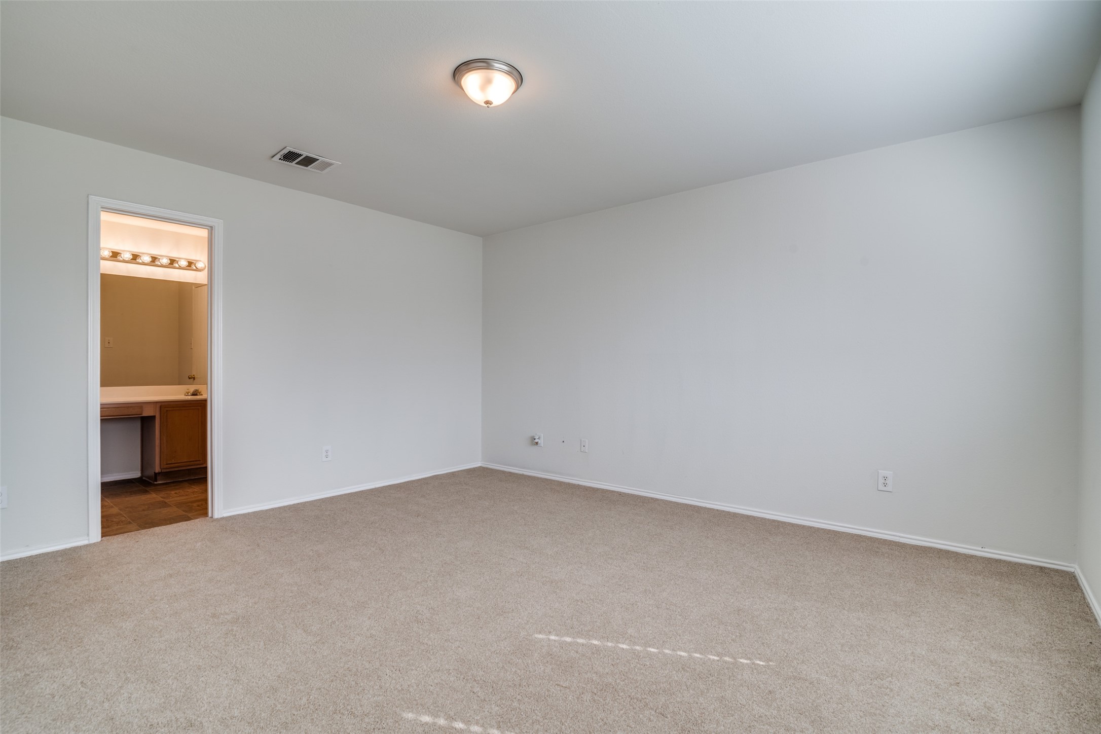 1501 Kelly Lane