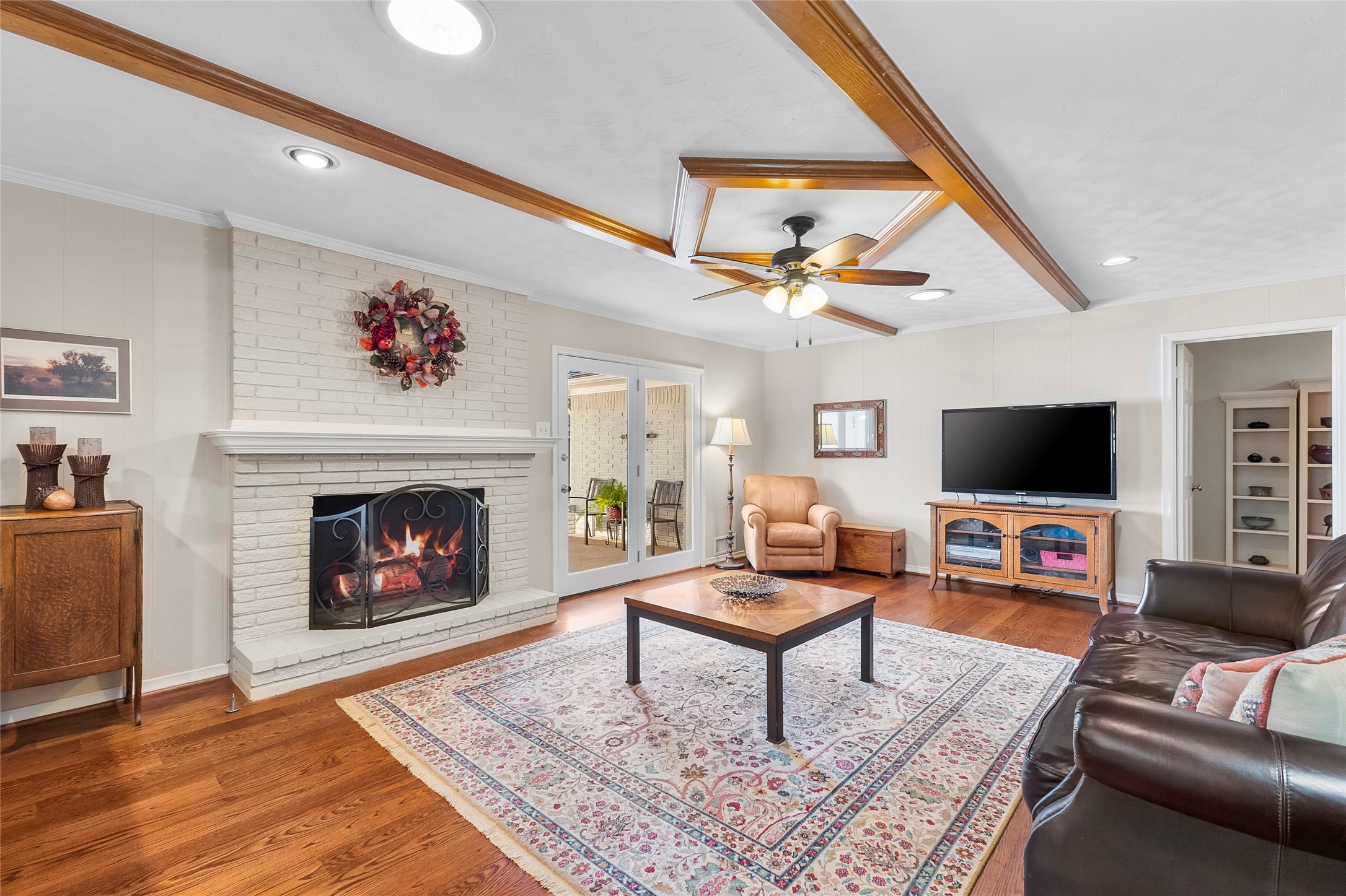 6305 Annapolis Lane