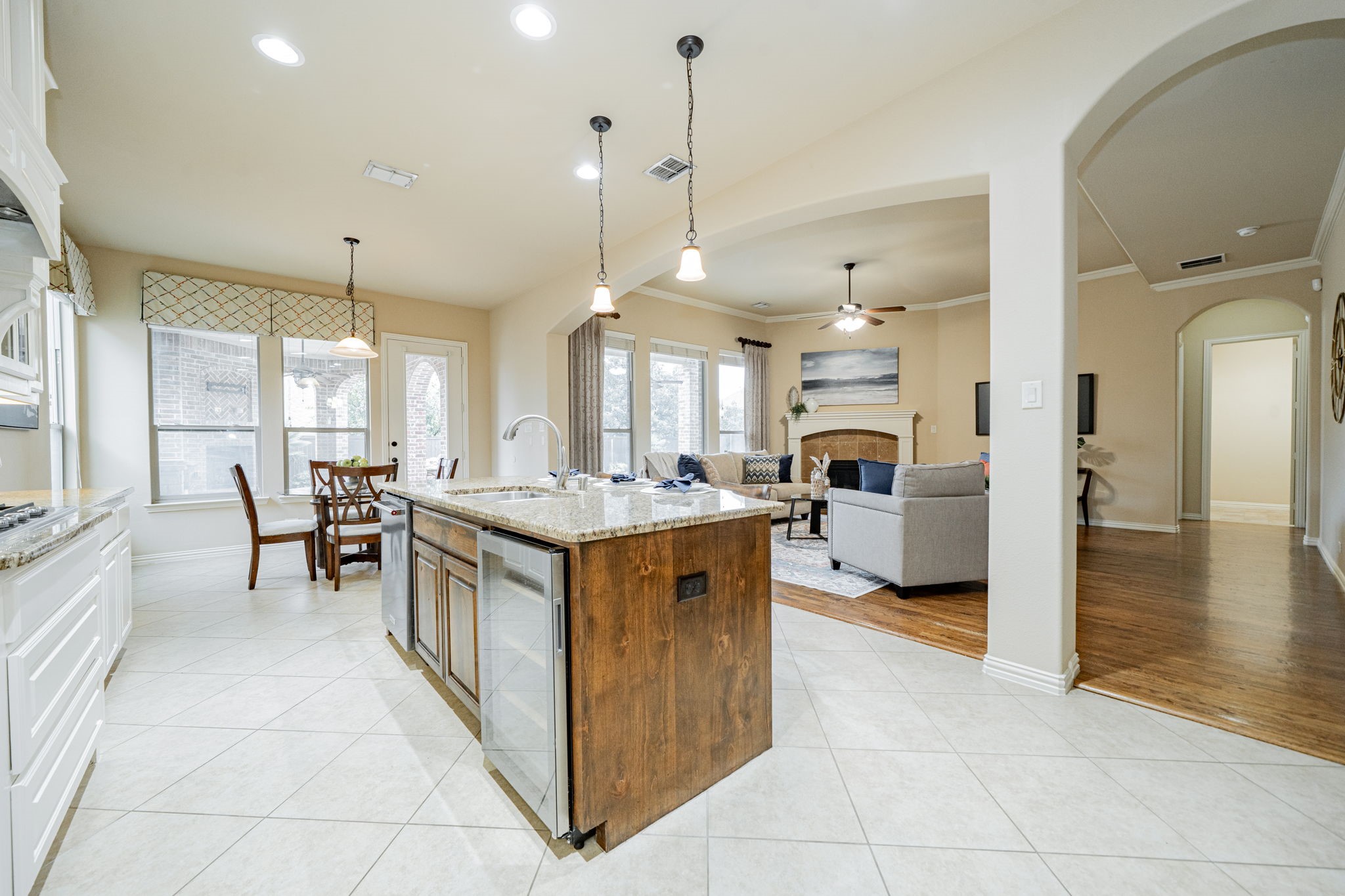 668 Featherstone Drive